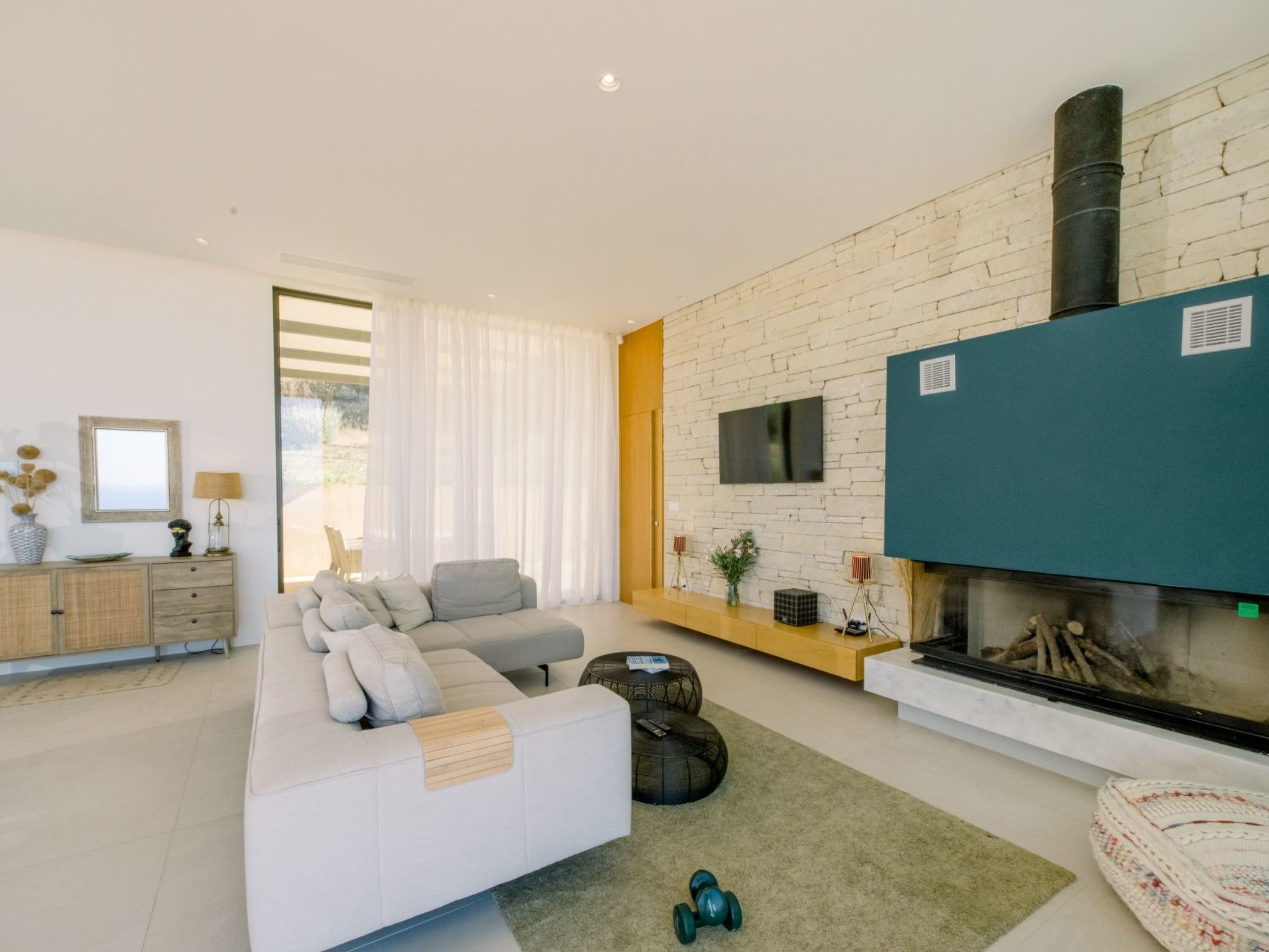 Neue einzigartige Villa mit atemberaubender Aussicht in Strandnähe-Image-tags.info