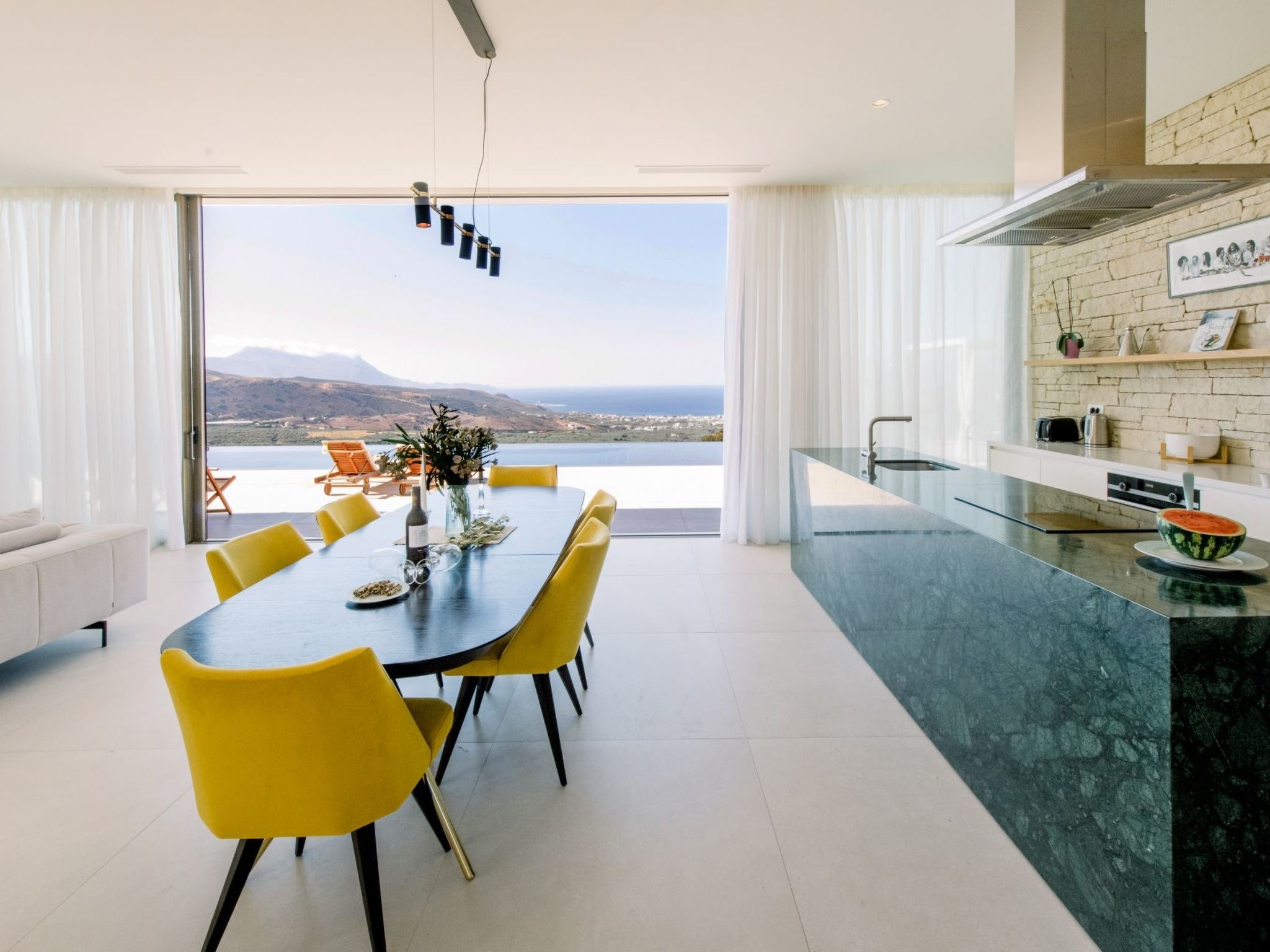 Neue einzigartige Villa mit atemberaubender Aussicht in Strandnähe-Image-tags.info