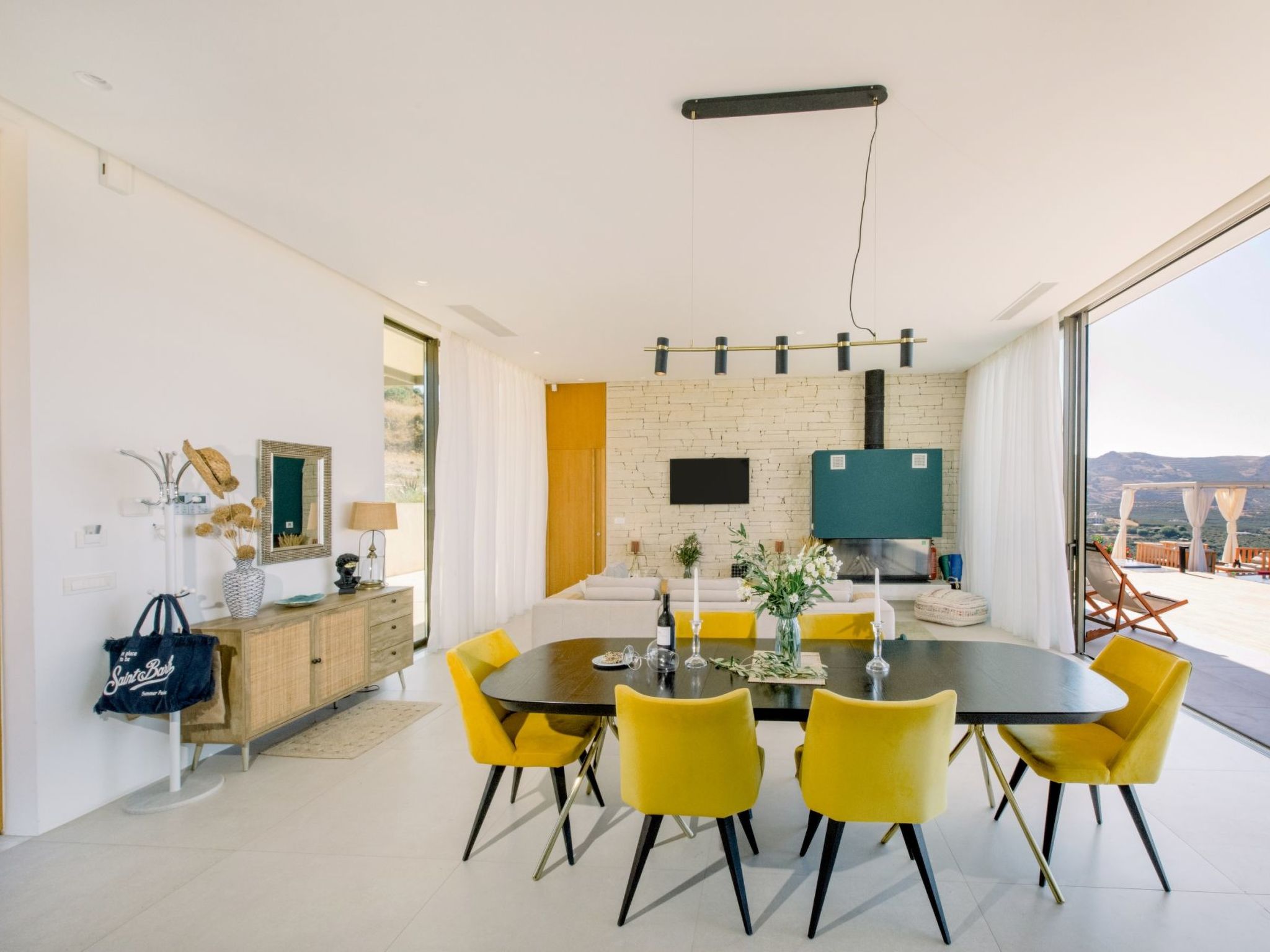 Neue einzigartige Villa mit atemberaubender Aussicht in Strandnähe-Image-tags.info