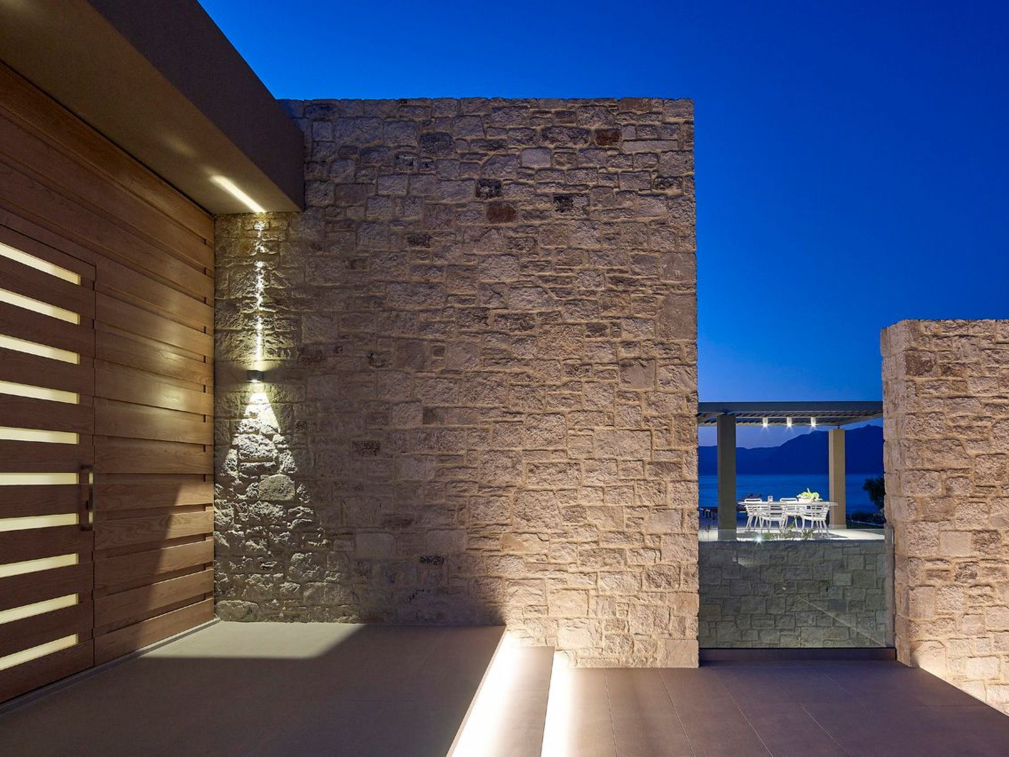 Youphoria Beachfront Estate-Binnen