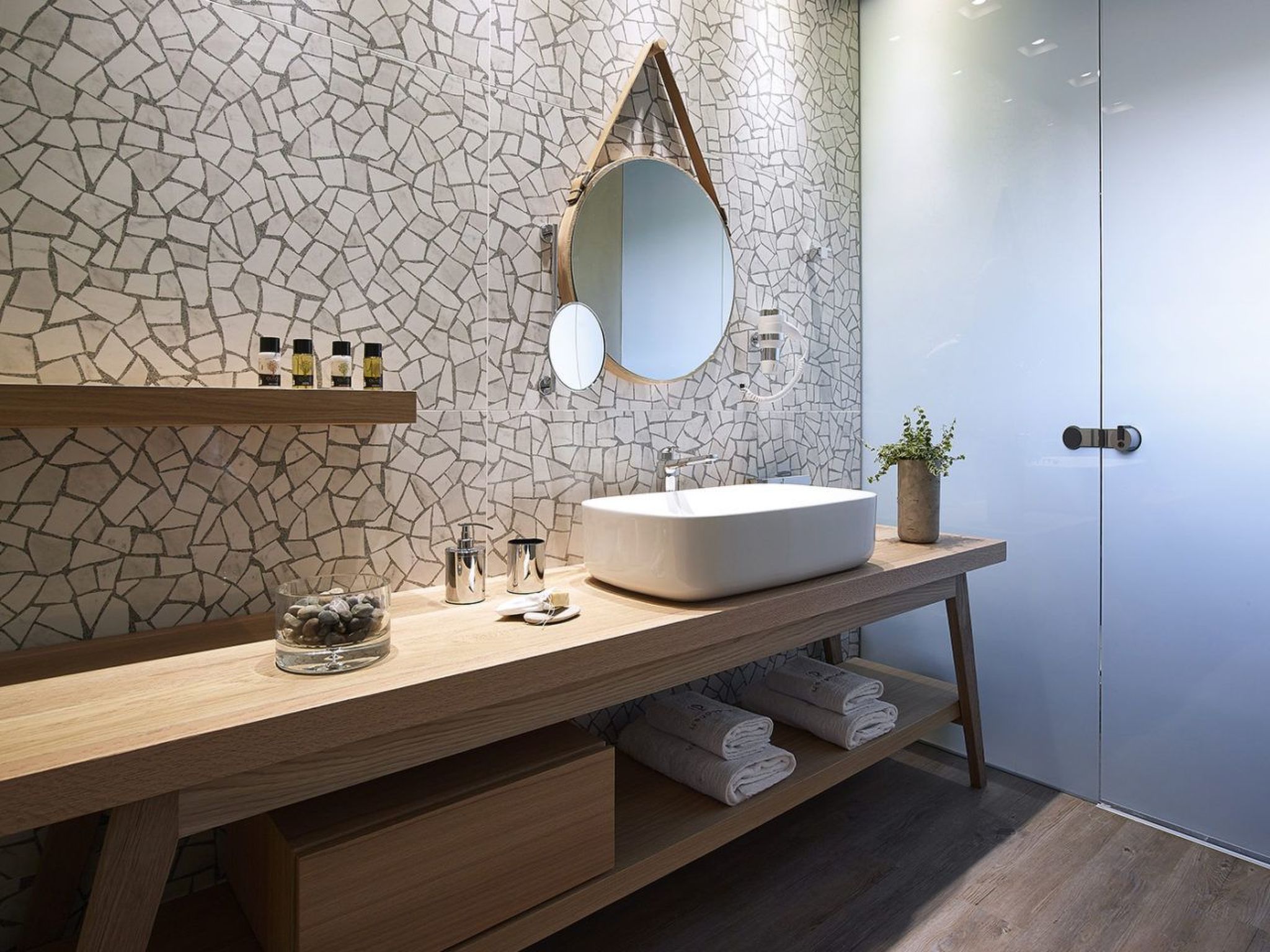 Youphoria Beachfront Estate-Binnen