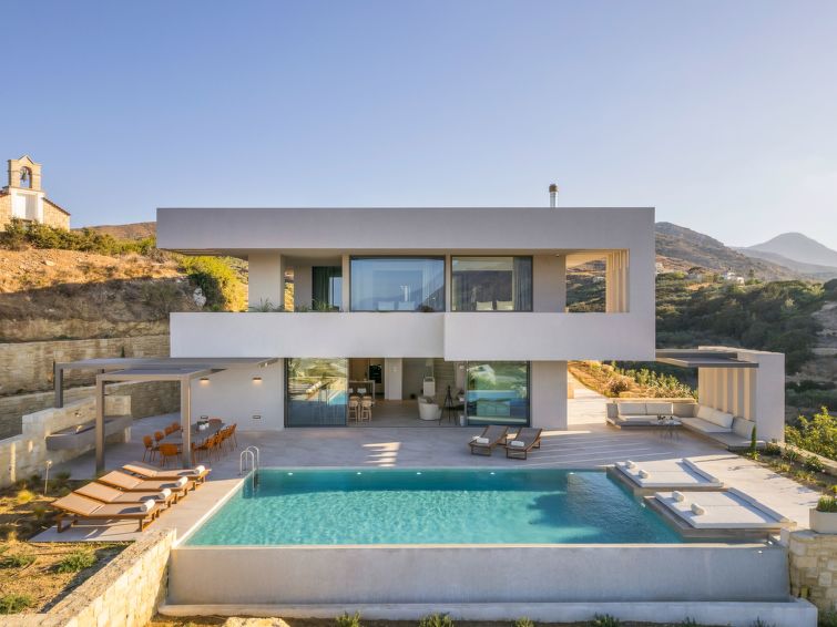 Op 1,5 km van zee: Ruim vakantiehuis in Kissamos Kriti voor 10 personen in Kissamos Kriti