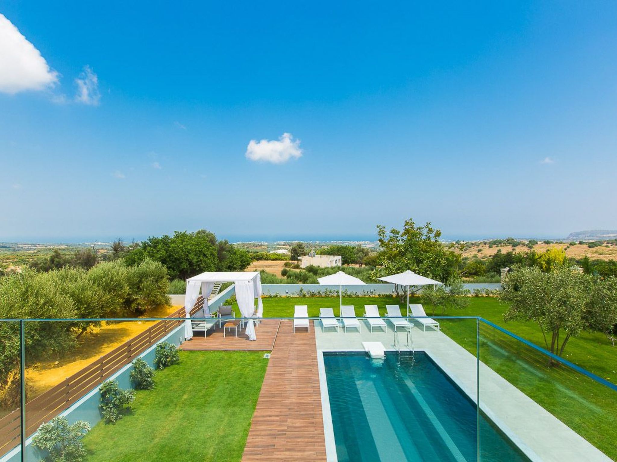 Vollständig freistehende Designervilla Vilana-Image-tags.info