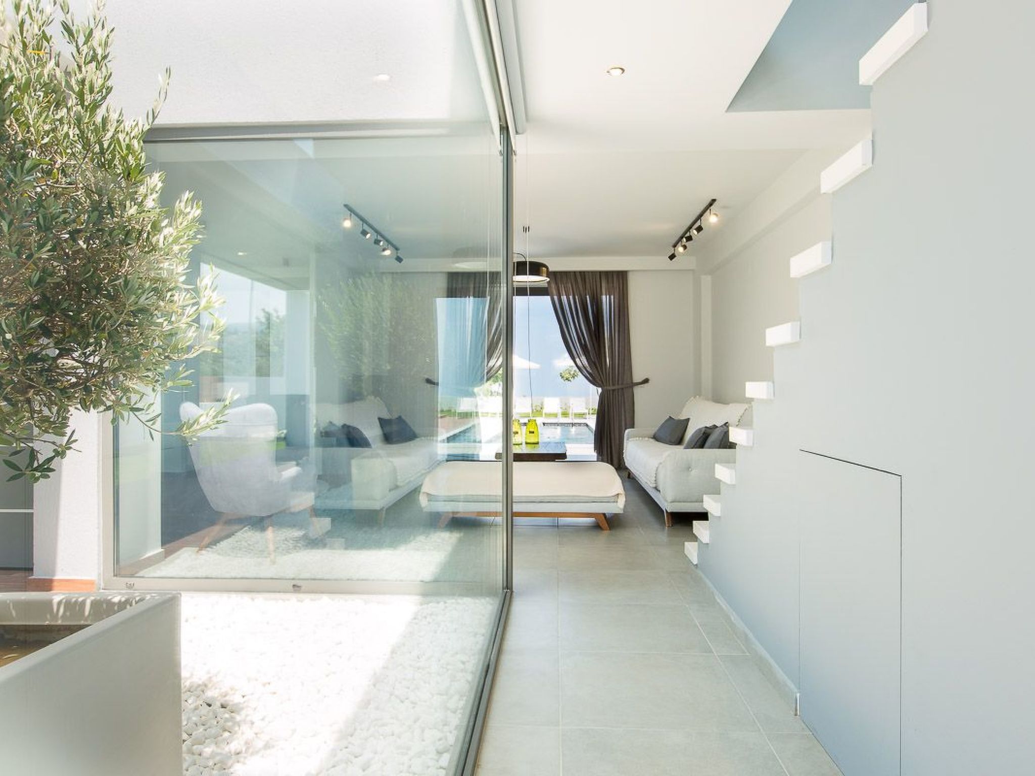 Vollständig freistehende Designervilla Vilana-Image-tags.info