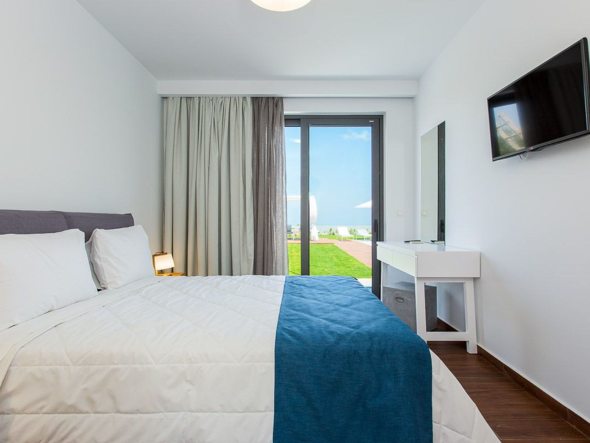 Vollständig freistehende Designervilla Vilana-Image-tags.info