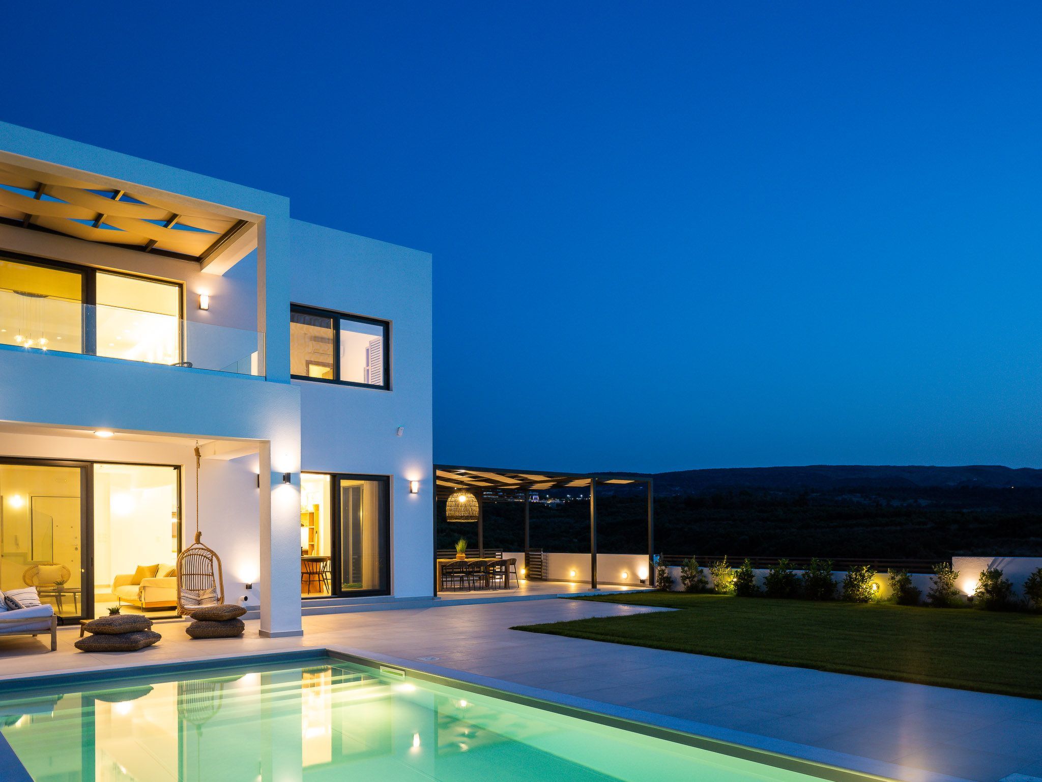 Elegante Villa mit beheiztem Pool und fantastischer Aussicht-Image-tags.info