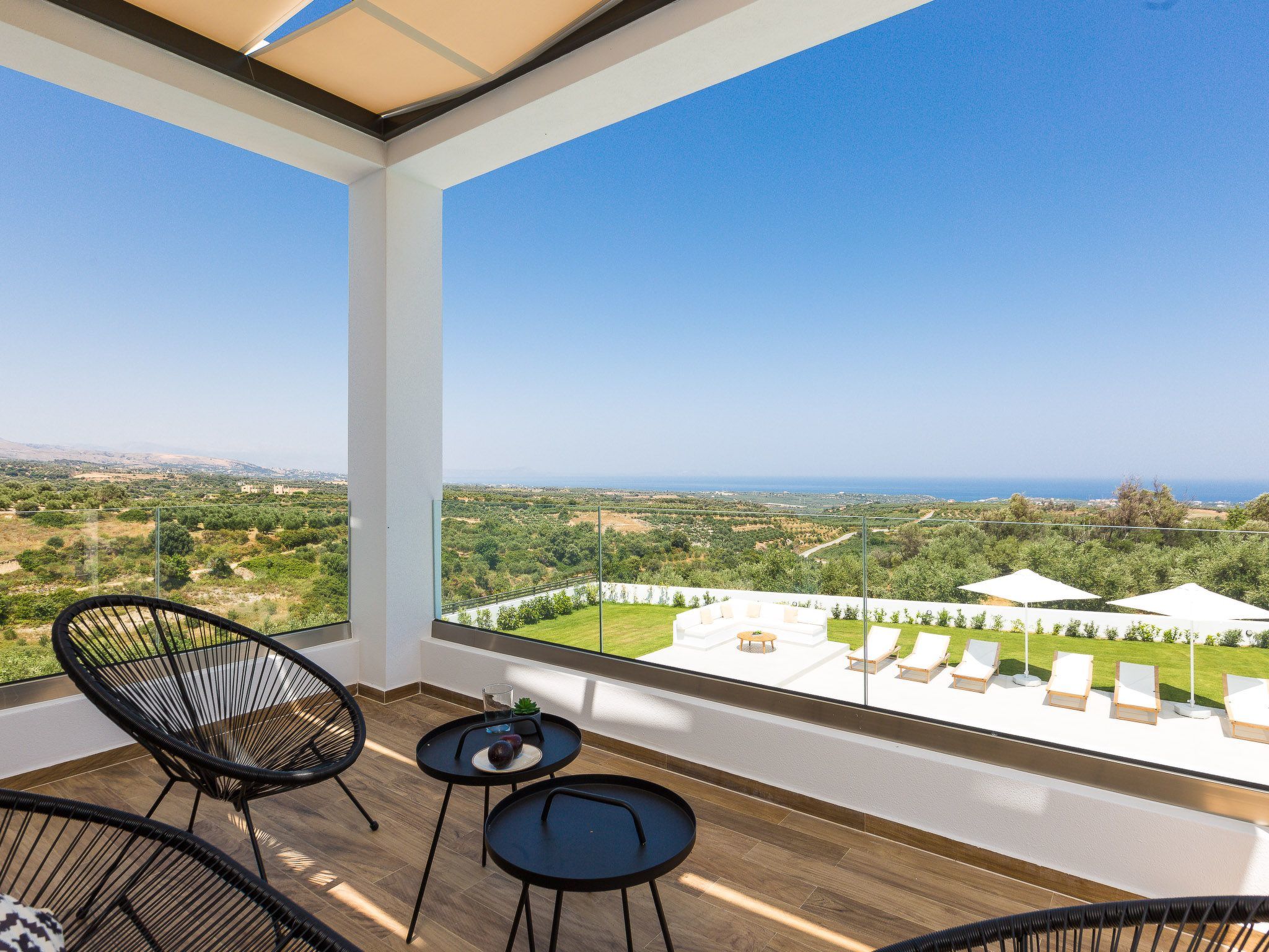 Elegante Villa mit beheiztem Pool und fantastischer Aussicht-Image-tags.info