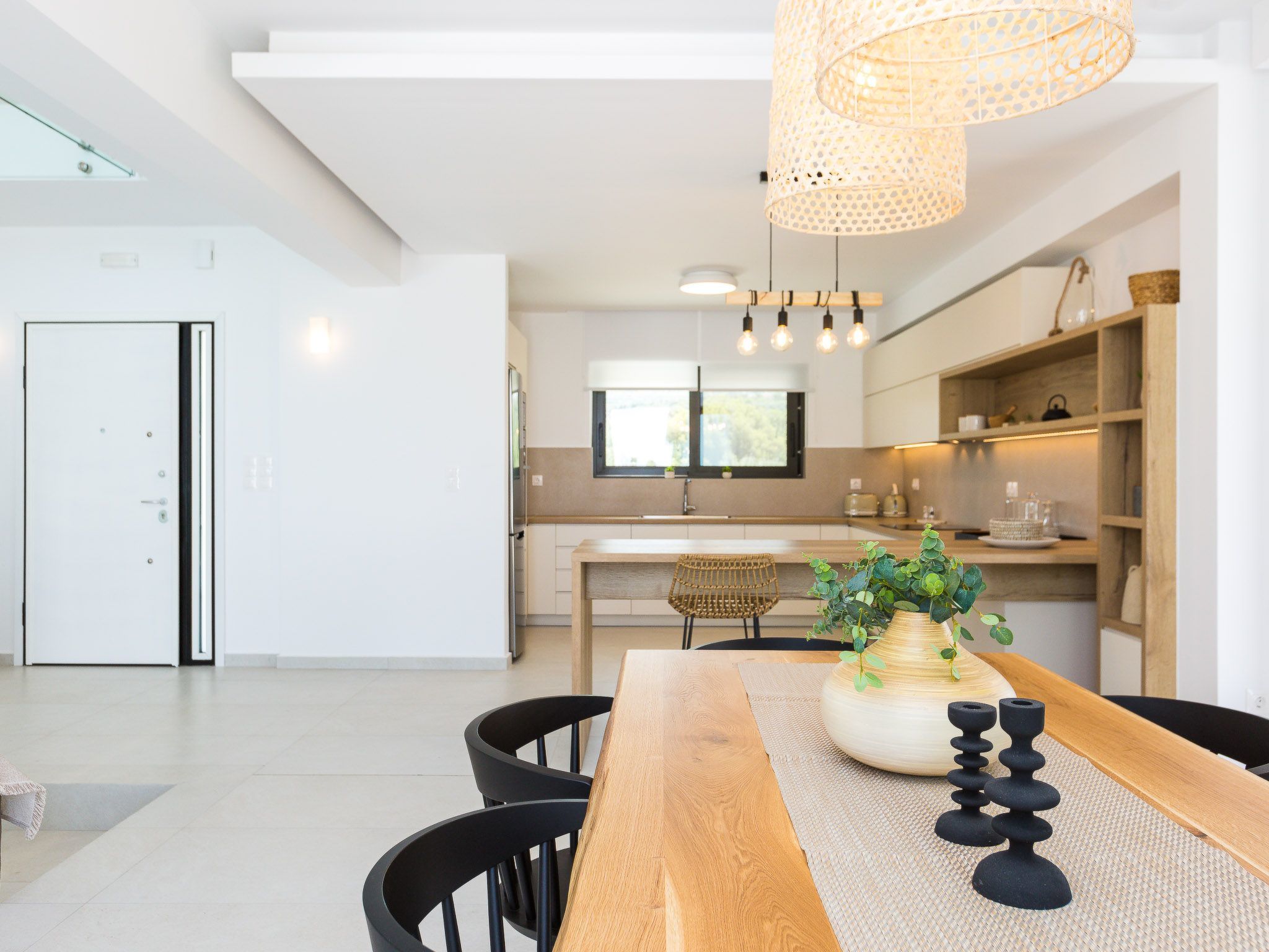 Elegante Villa mit beheiztem Pool und fantastischer Aussicht-Image-tags.info