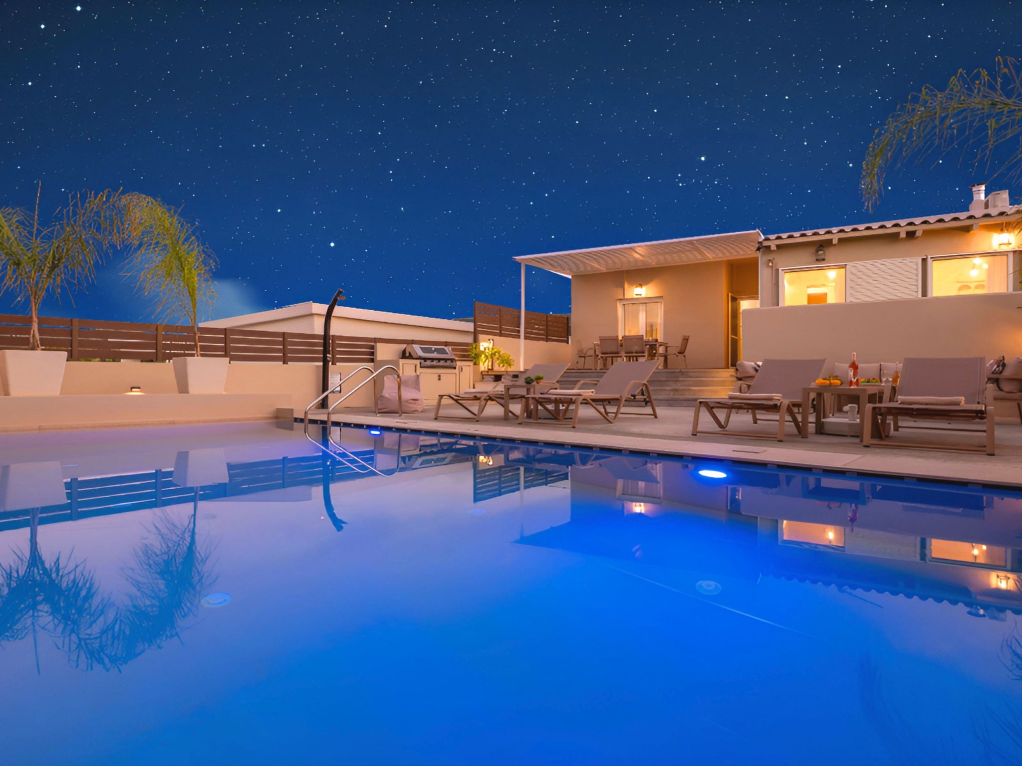 Capaka Villa Privater Pool-Binnen