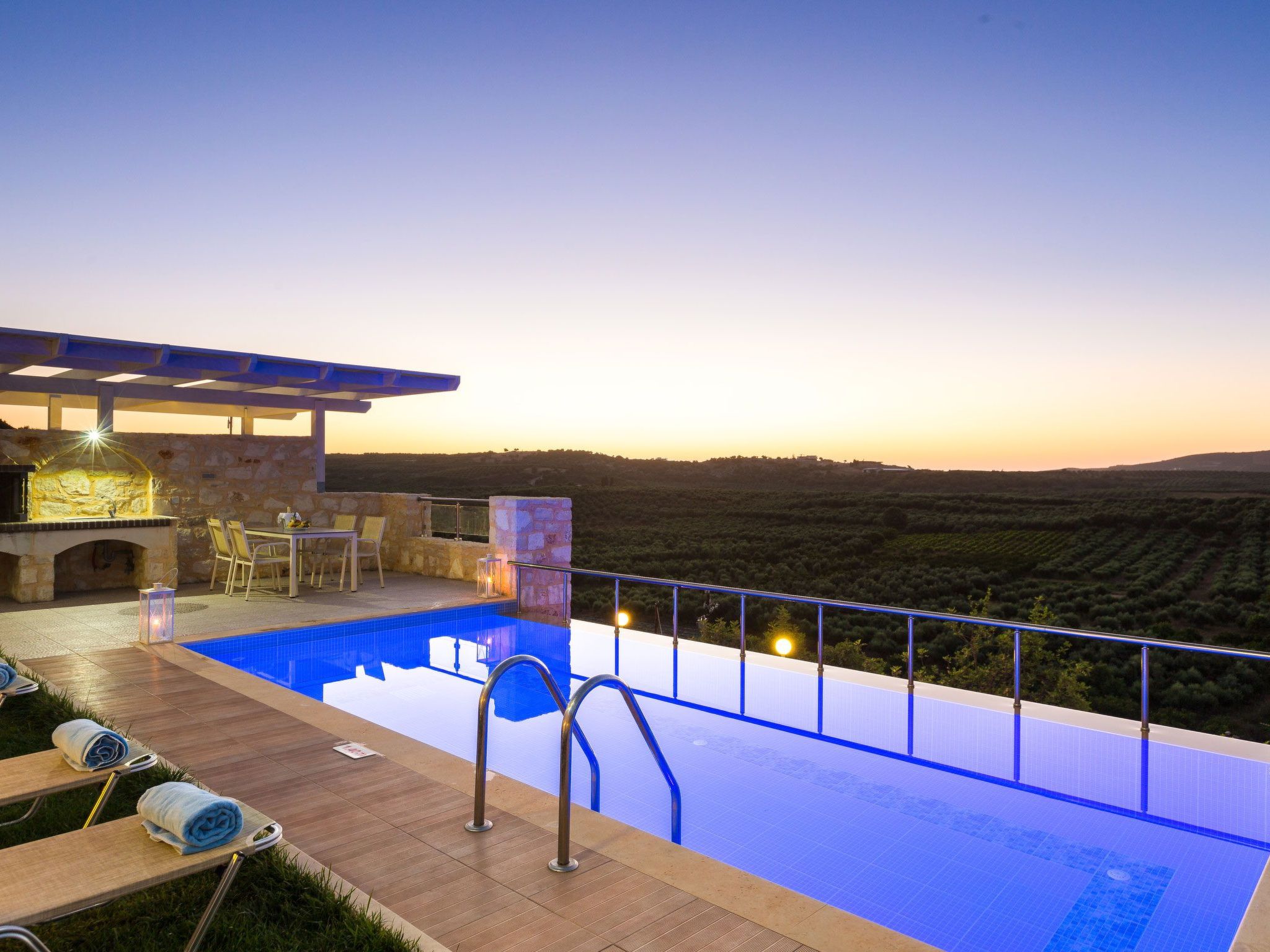 Vakantiehuis met privé zwembad in Angeliana Kriti (Griekenland) voor 8 personen