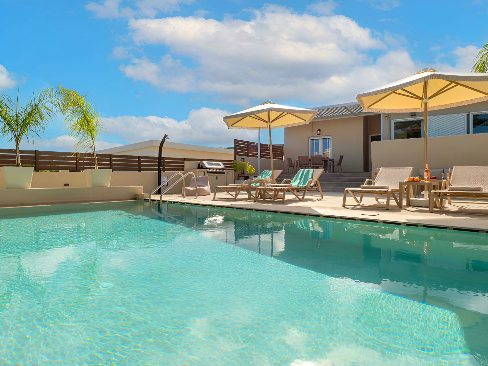 Capaka Villa Privater Pool-Binnen