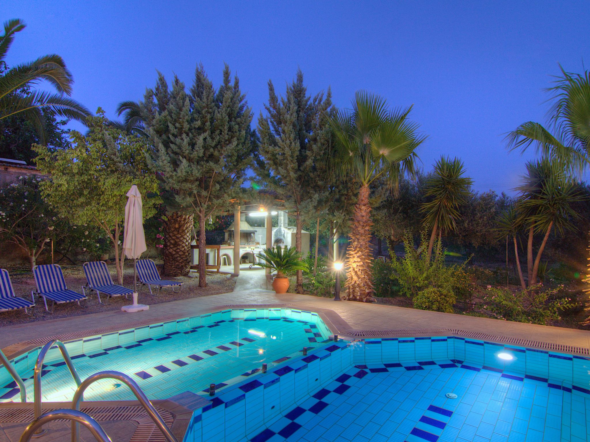 Villa "Elena" mit Bergblick-Image-tags.info