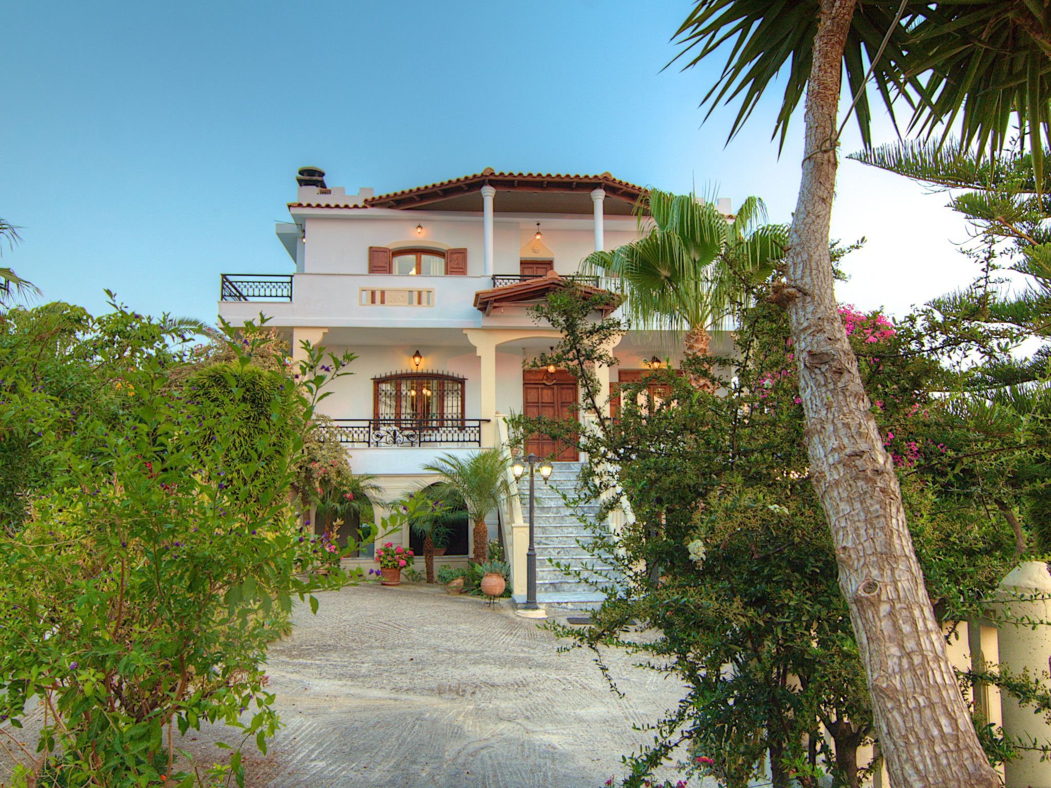 Villa "Elena" mit Bergblick-Image-tags.info