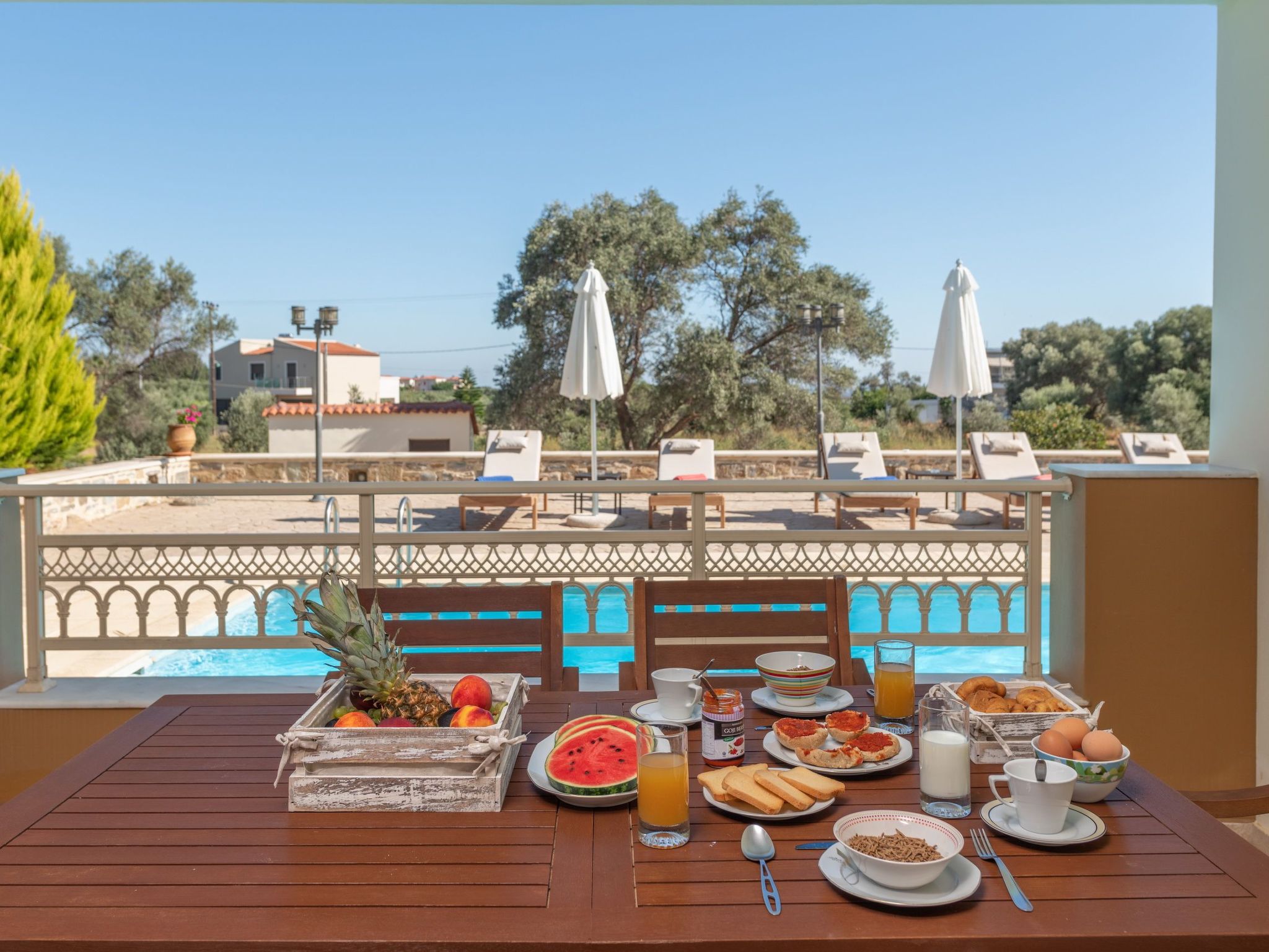 Familienvilla mit privatem Pool, Tischtennisplatte und Fußballtisch-Image-tags.info