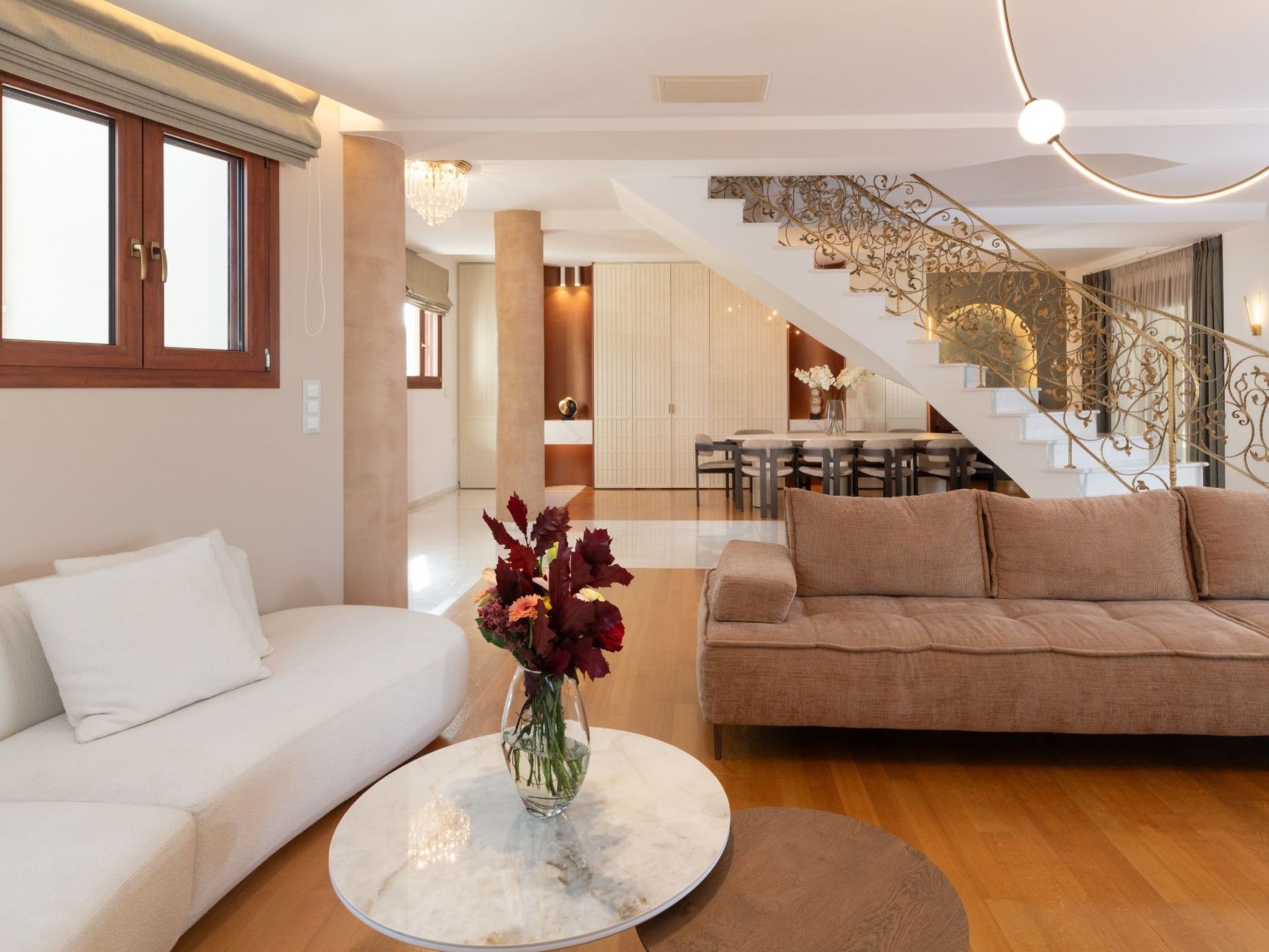 Familienvilla mit privatem Pool, Tischtennisplatte und Fußballtisch-Image-tags.info