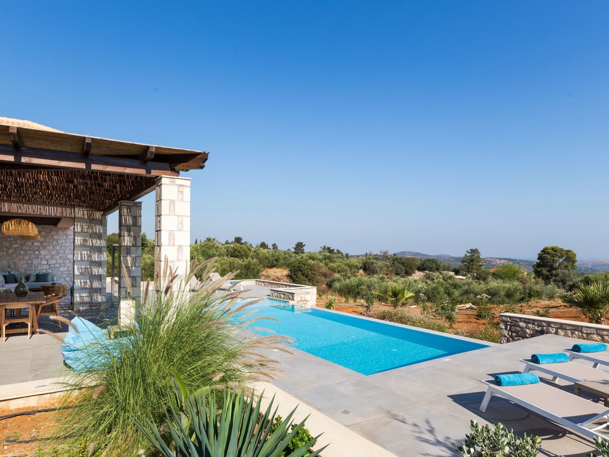 Brandneue Villa mit Meerblick, privatem Pool und Ping Pong-Dehors