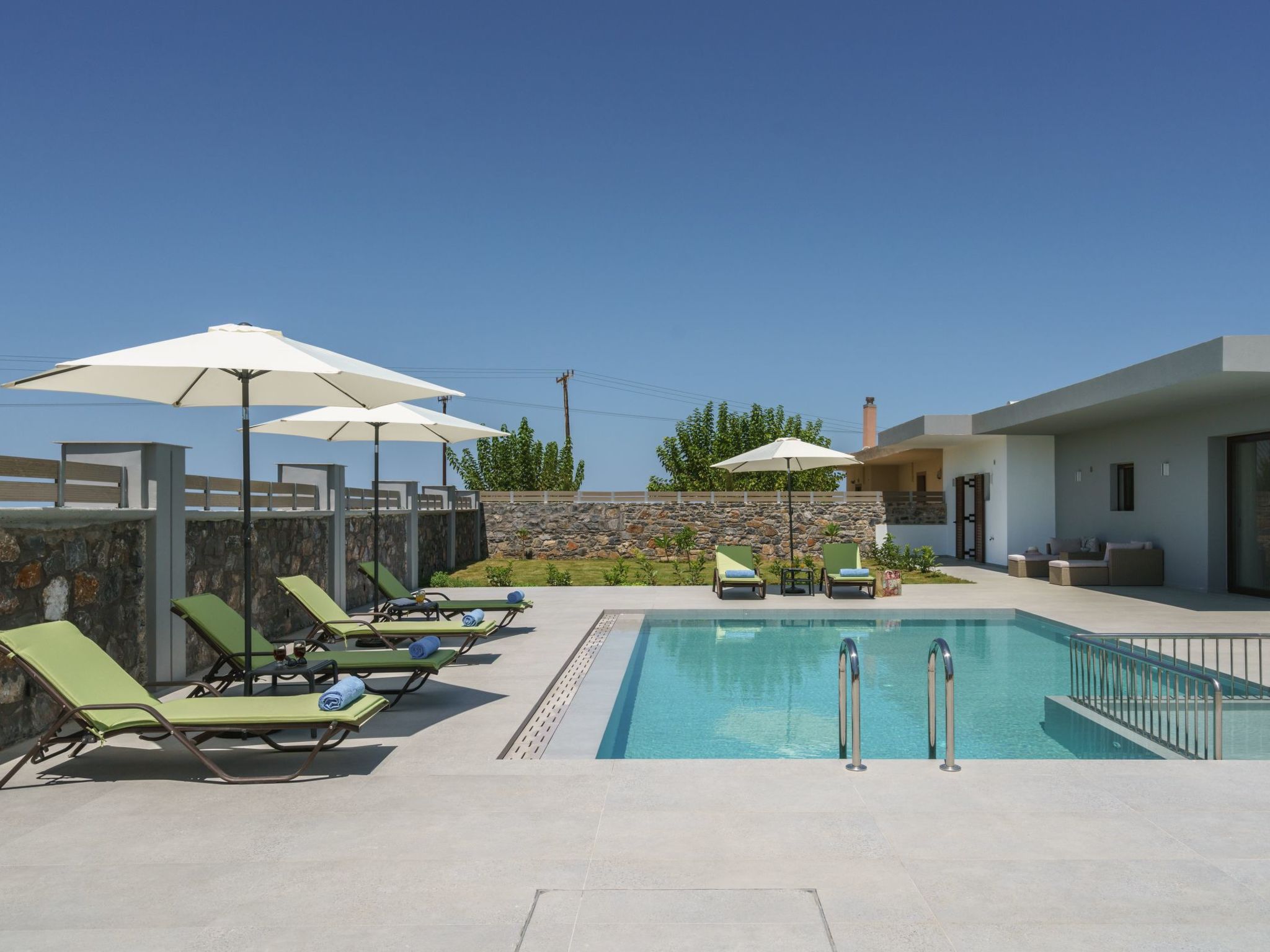 "Luna" mit Privatparkplatz-Image-tags.info