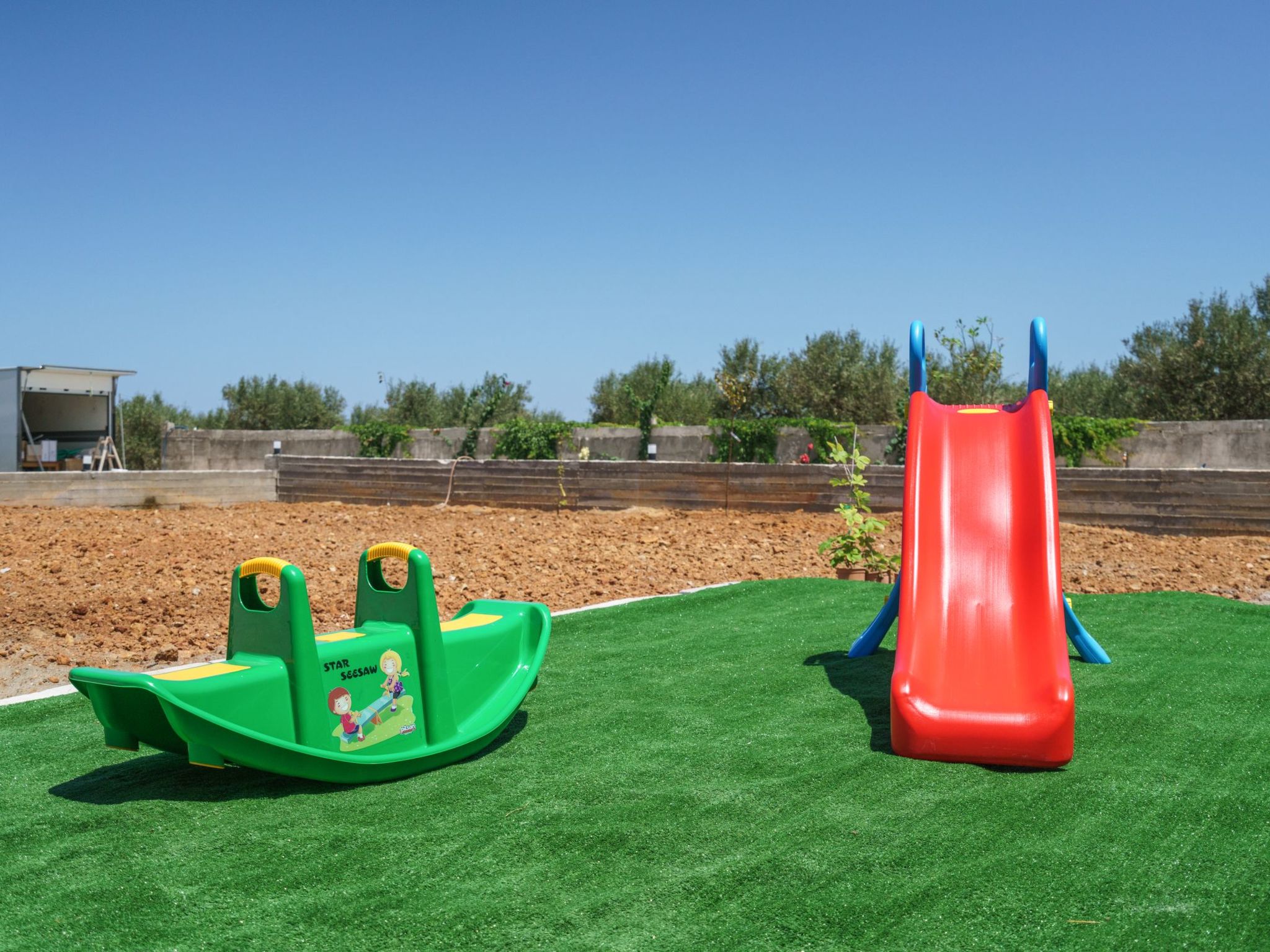 "Luna" mit Privatparkplatz-Draußen