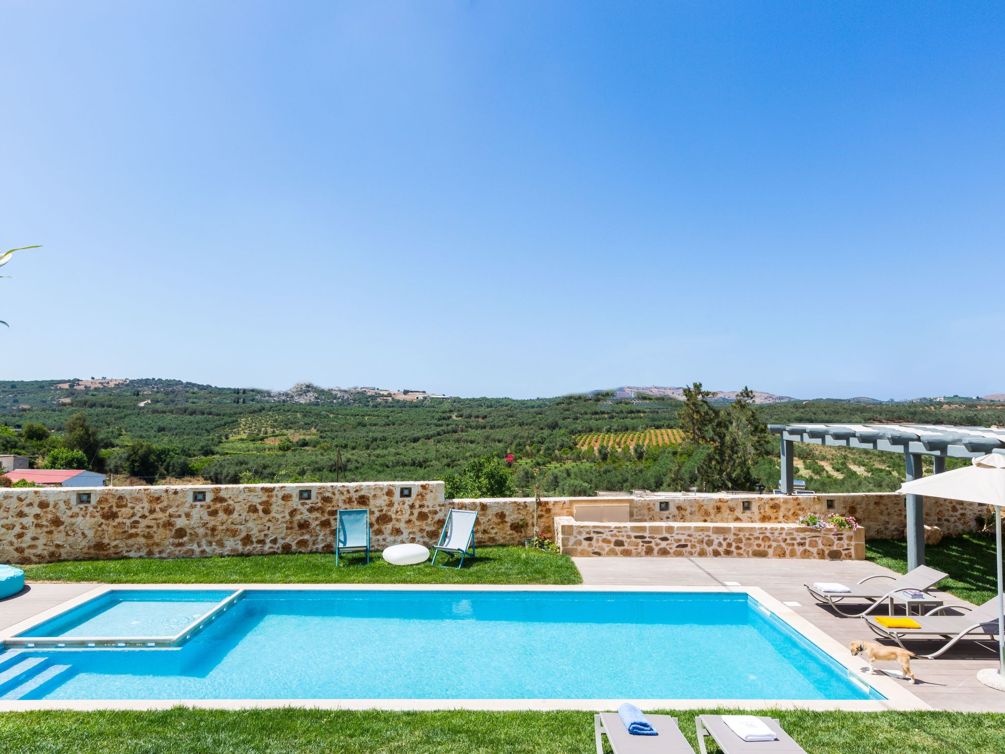 In Achlades mit Privatem Pool