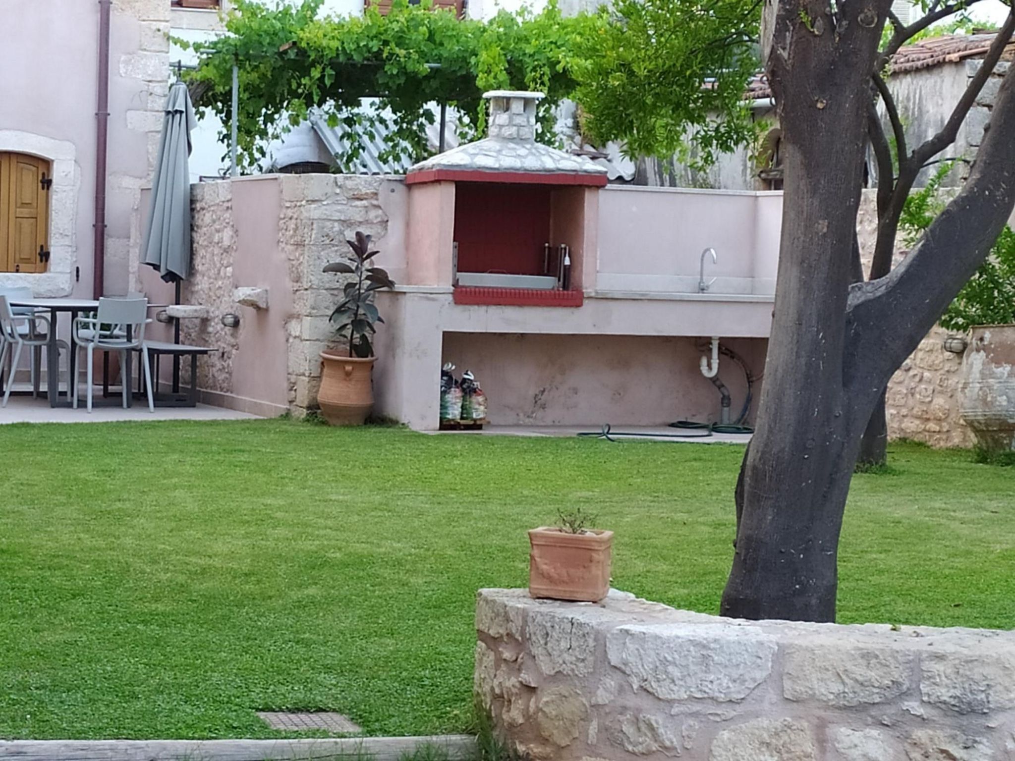 Mit Bergblick-Outside