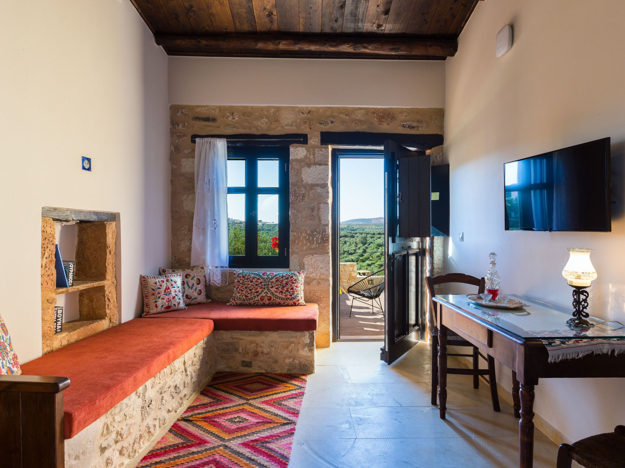 Freistehendes Ferienhaus mit großem Pool-Inside