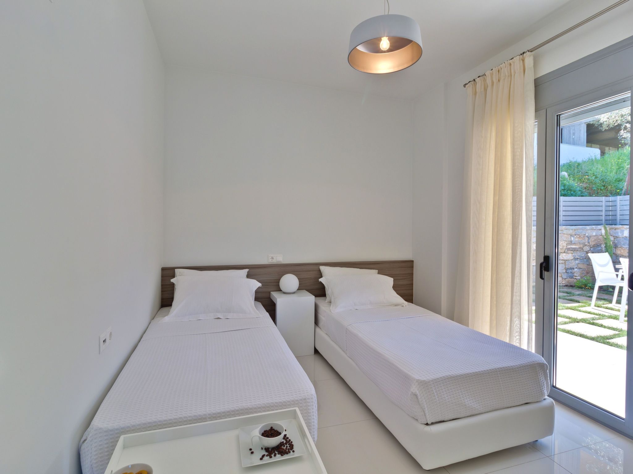 Villa mit drei Schlafzimmern und privatem Swimmingpool.-Image-tags.info