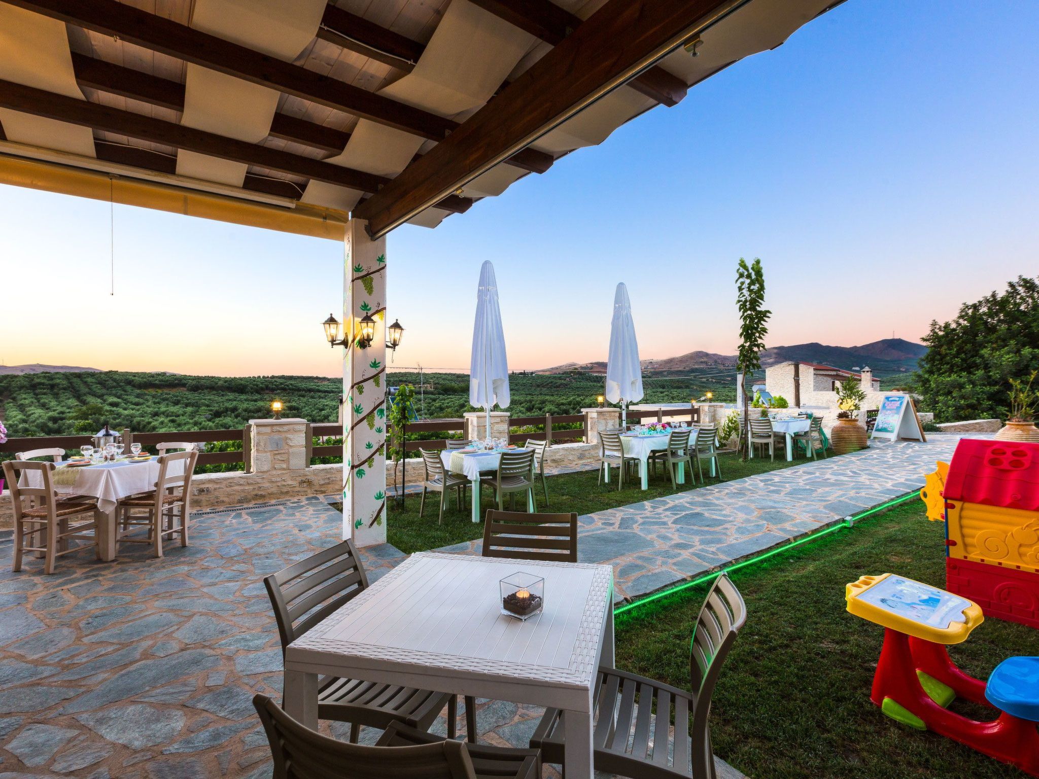 Villa "Kampos" mit eigenem Pool-Binnen