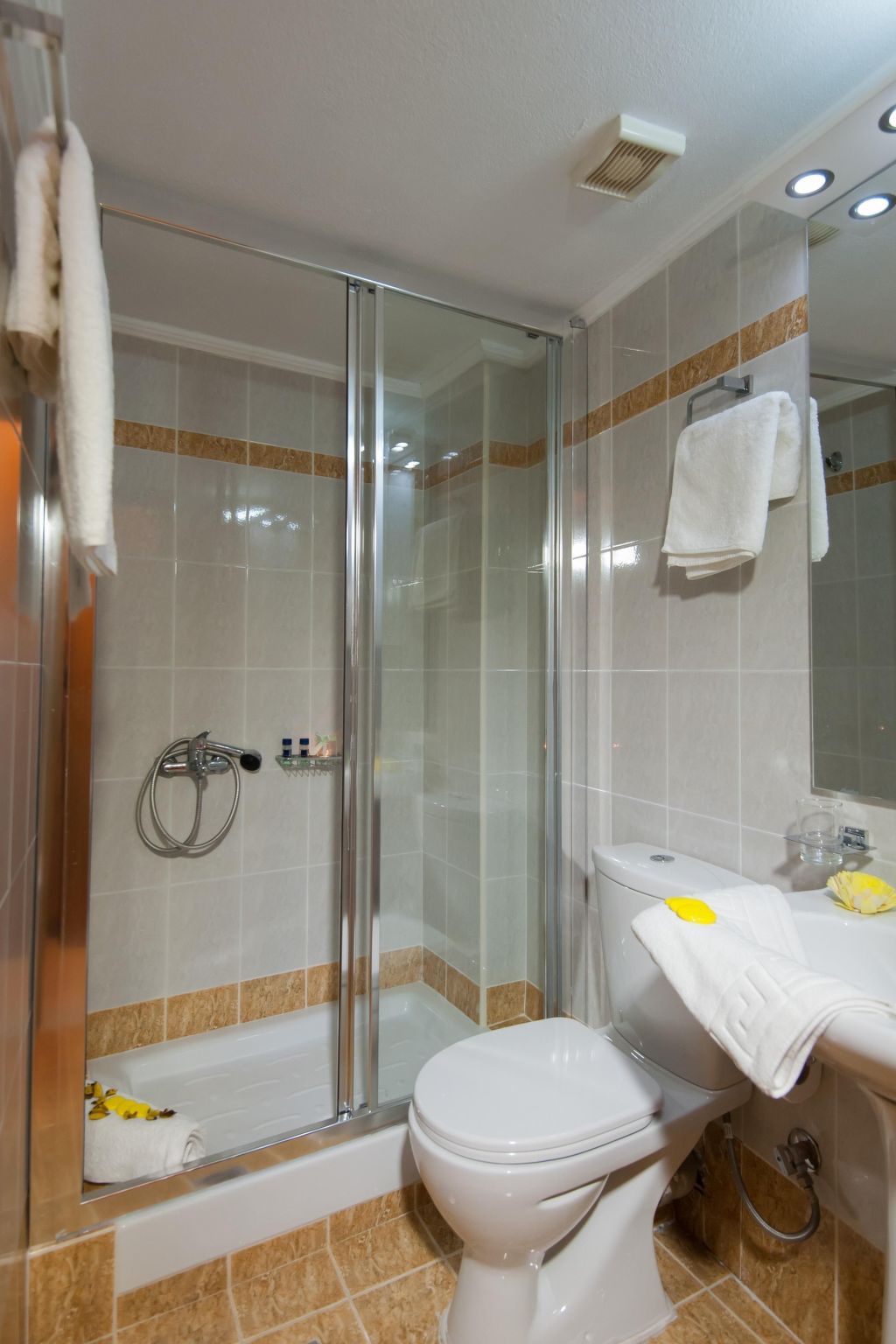 Mit Balkon für 3 Personen-Dedans