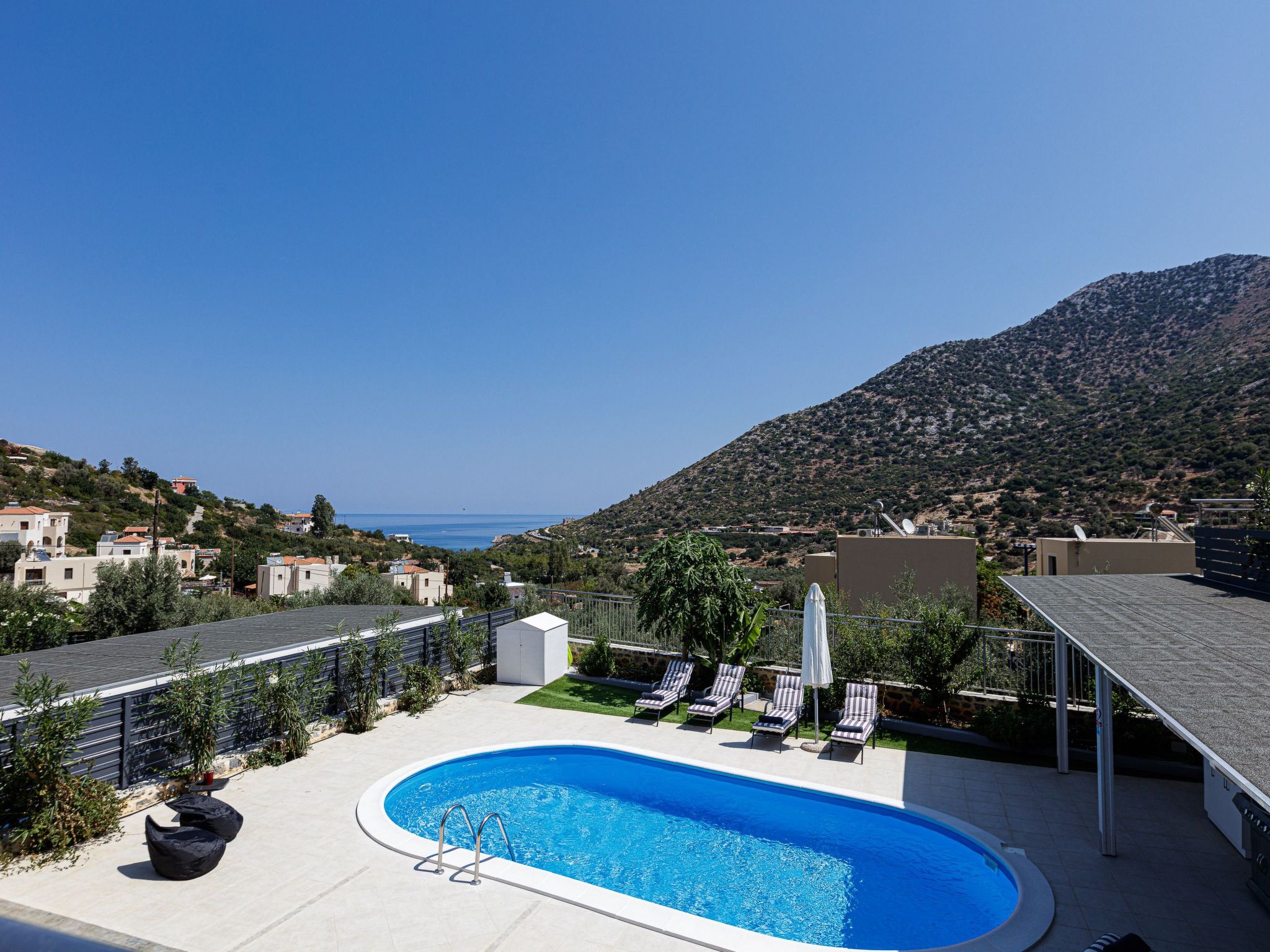 Haus in Vlichada mit tragbarem Barbecue-Image-tags.info