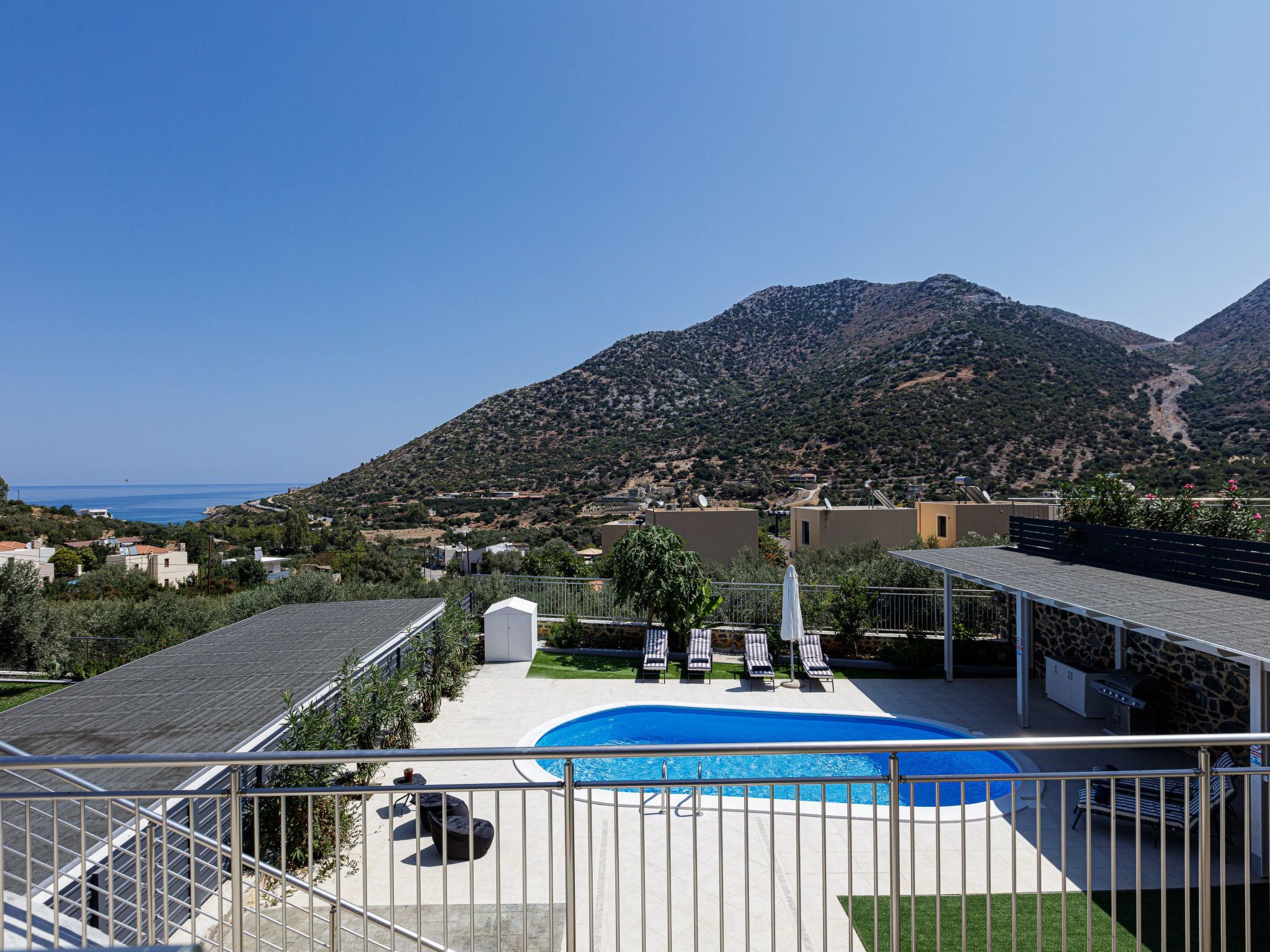 Haus in Vlichada mit tragbarem Barbecue-Image-tags.info