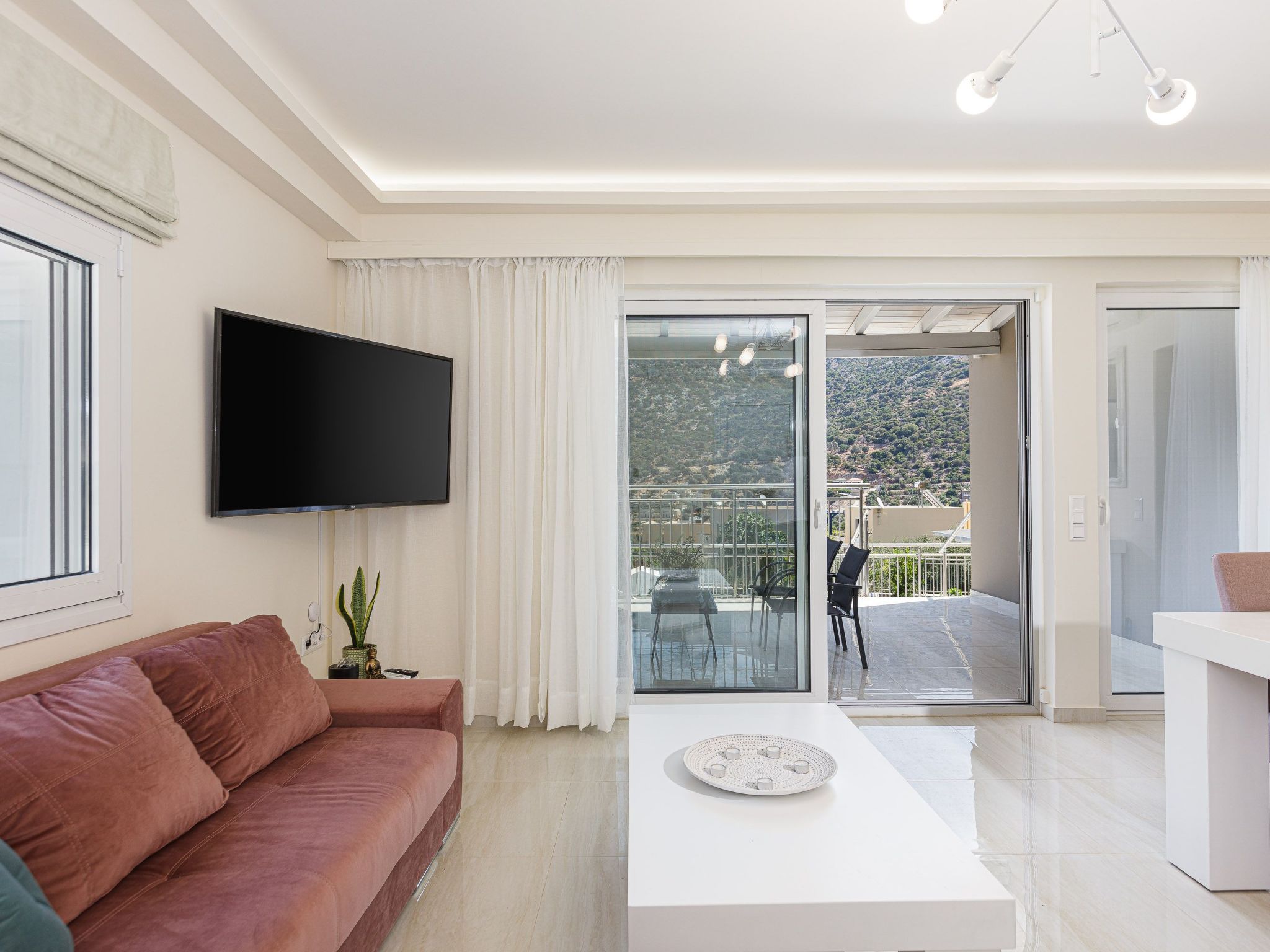 Haus in Vlichada mit tragbarem Barbecue-Image-tags.info