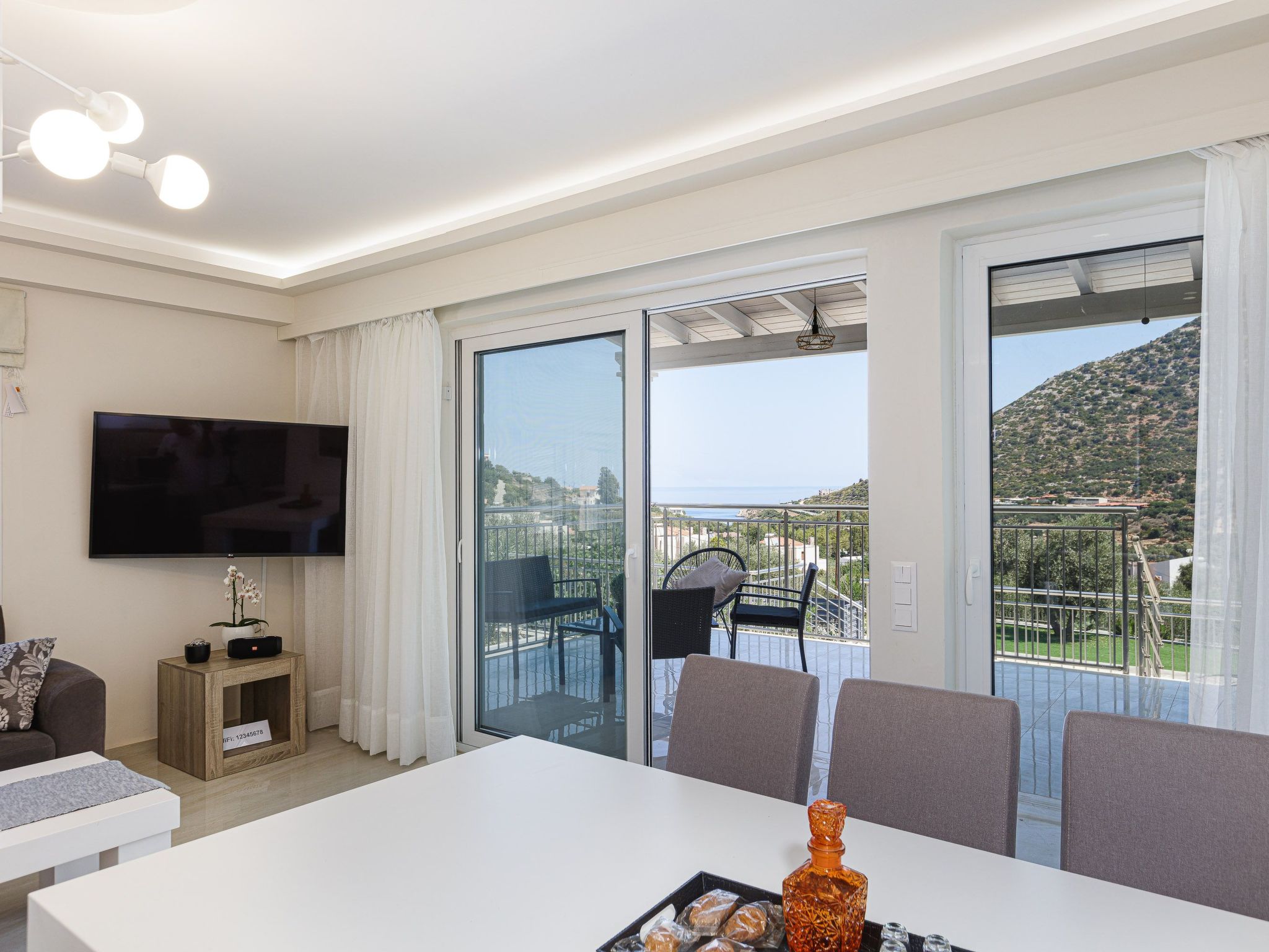 Haus in Vlichada mit tragbarem Barbecue-Dedans