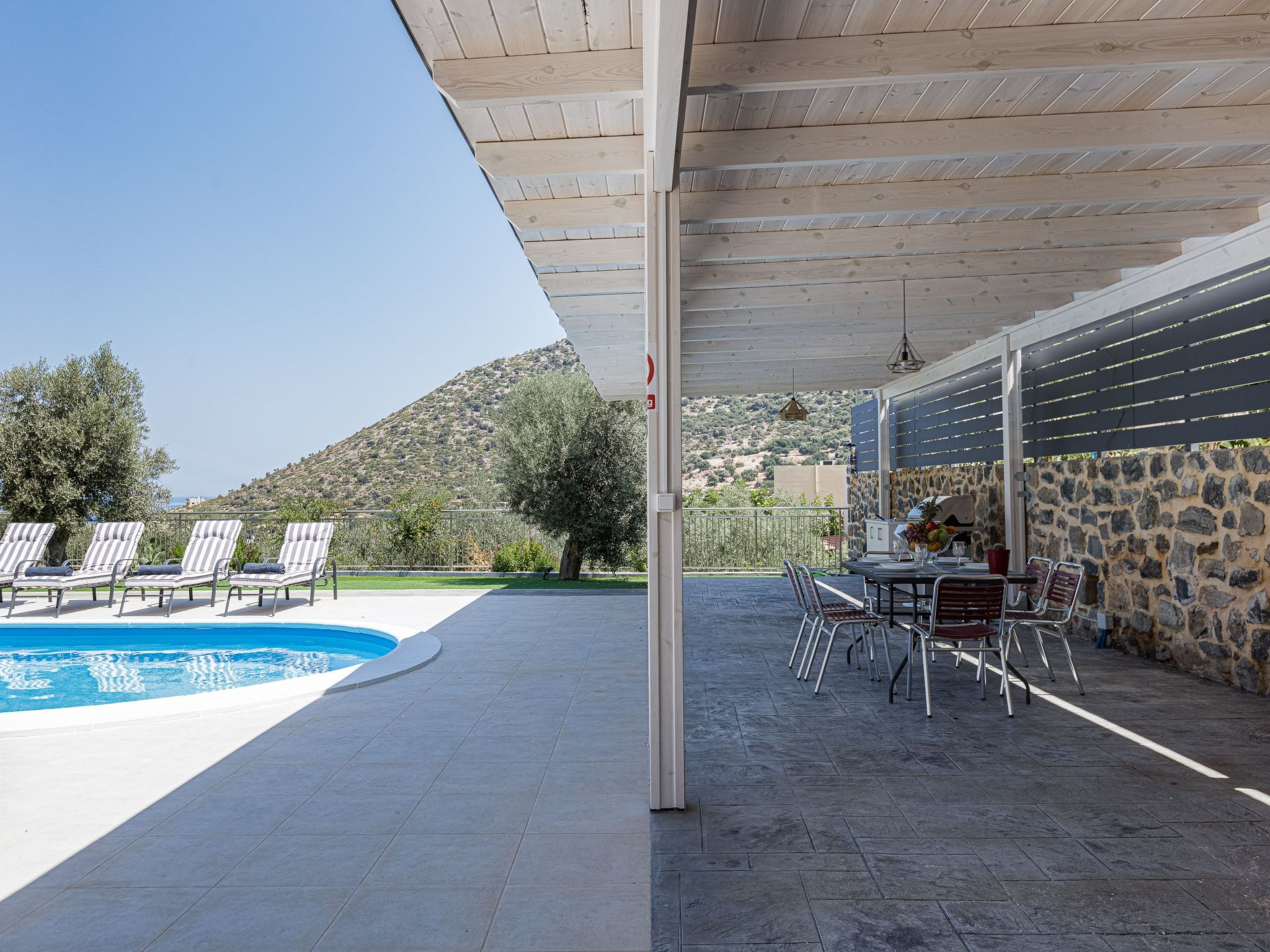 Haus in Vlichada mit tragbarem Barbecue-Image-tags.info