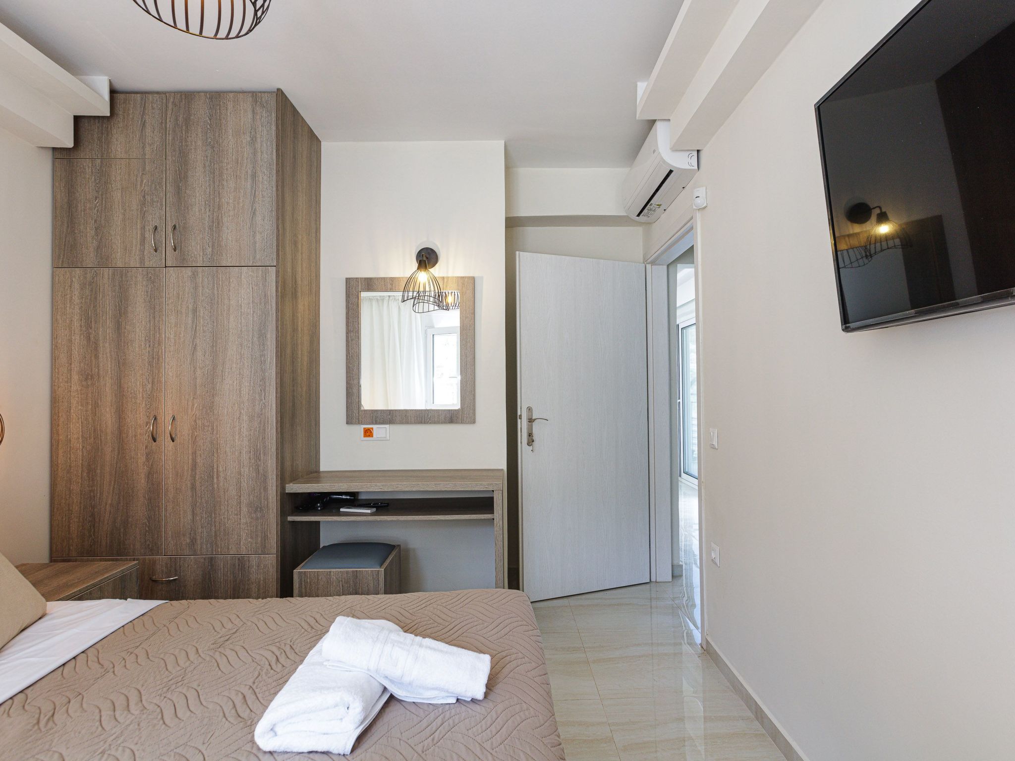 Haus in Vlichada mit tragbarem Barbecue-Image-tags.info