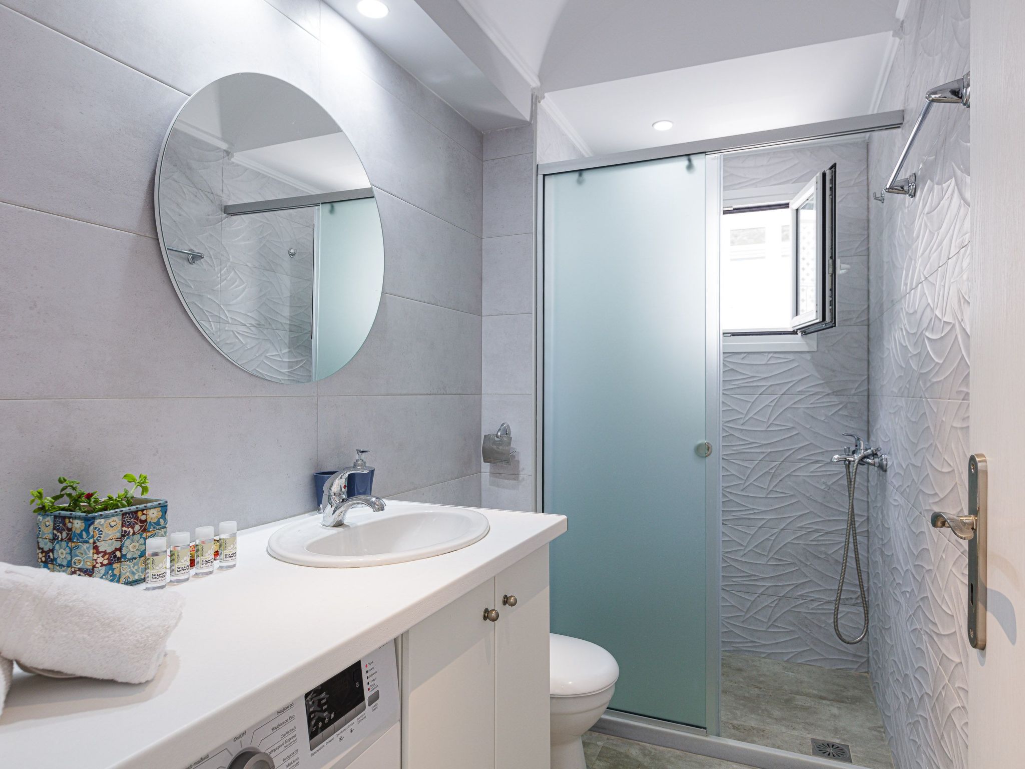 Haus in Vlichada mit tragbarem Barbecue-Dedans