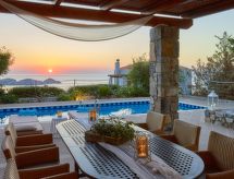 in Geropotamos mit Sonnenterrasse