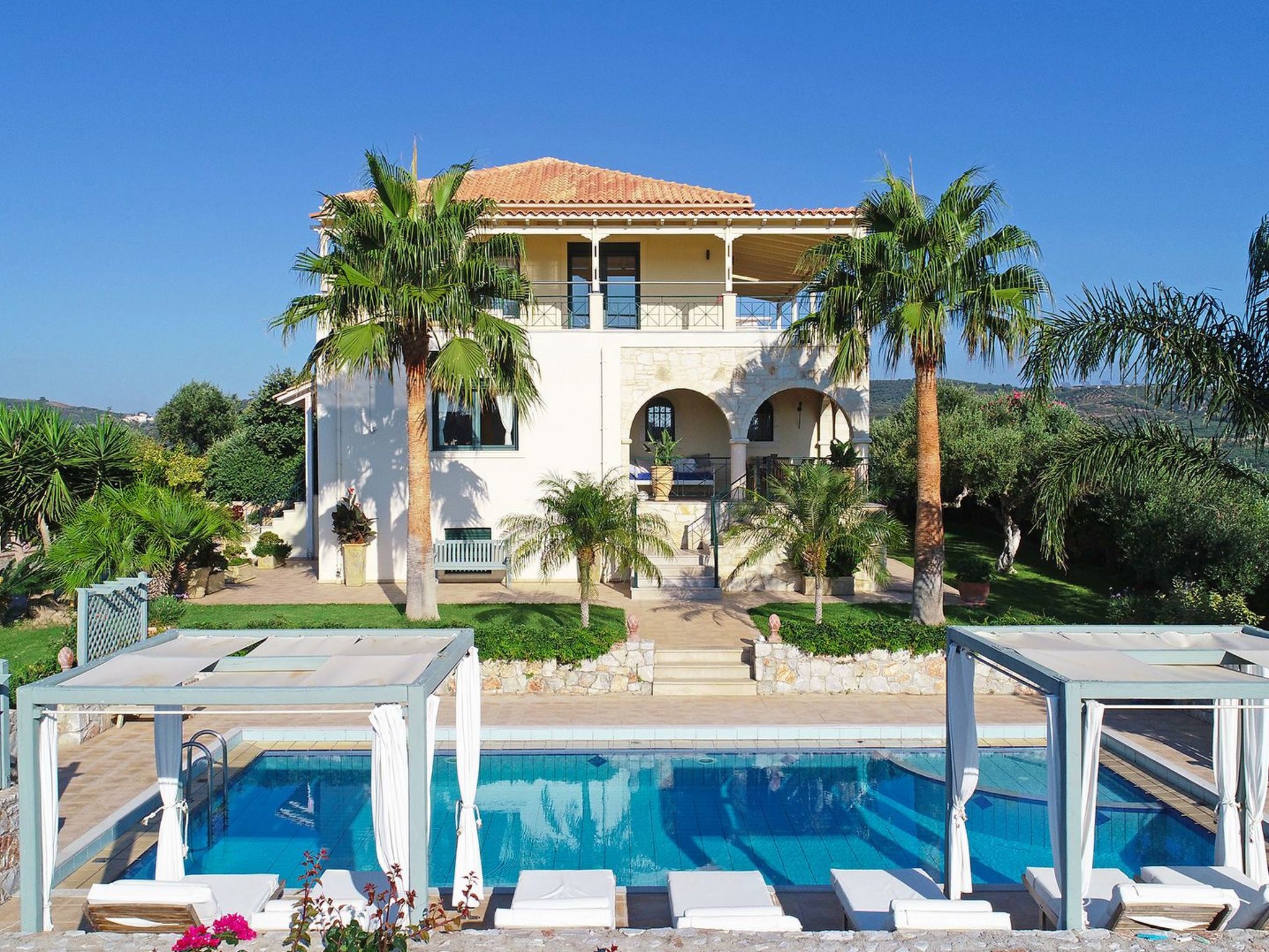 Vakantiehuis met privé zwembad in Ravdoucha (Griekenland) voor 8 personen