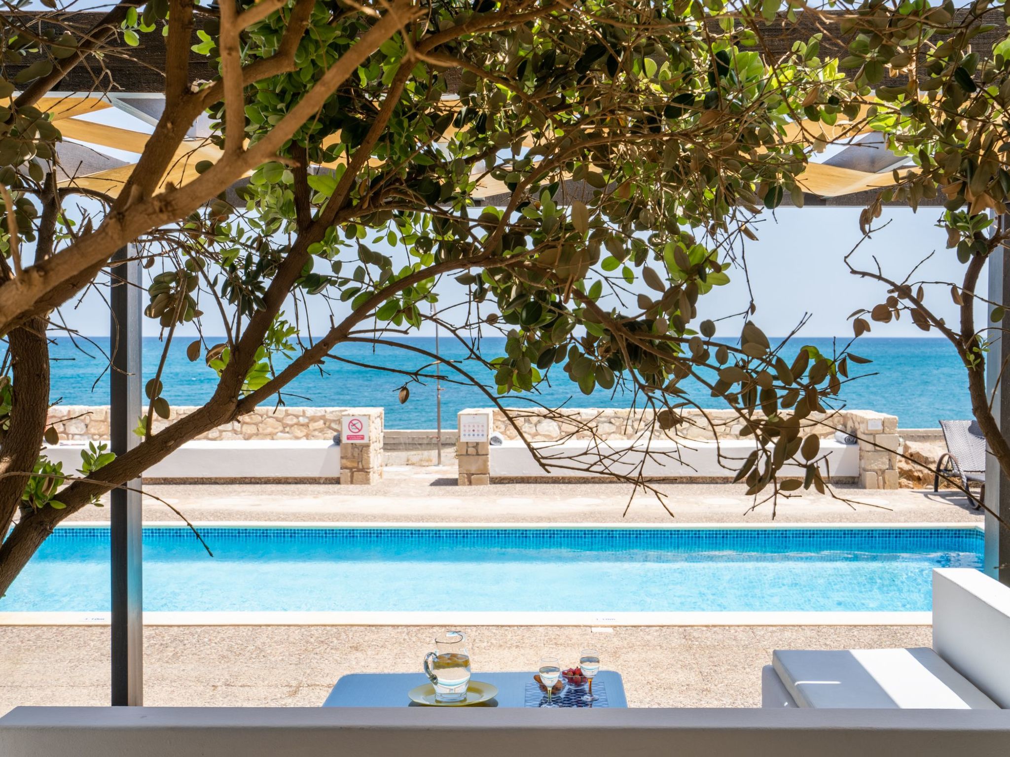 Villa am Strand mit privatem Pool und Tischtennisplatte-Draußen