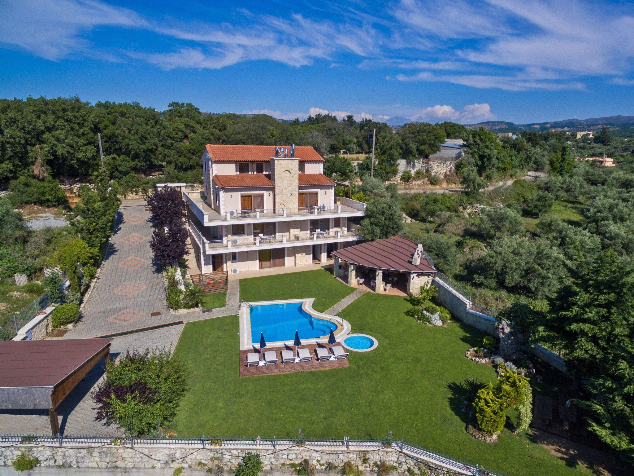 Villa Zeus mit privatem Pool und Jacuzzi-Image-tags.info