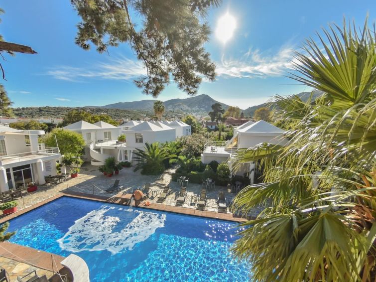 Studio with Garden View