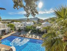 Studio with Garden View