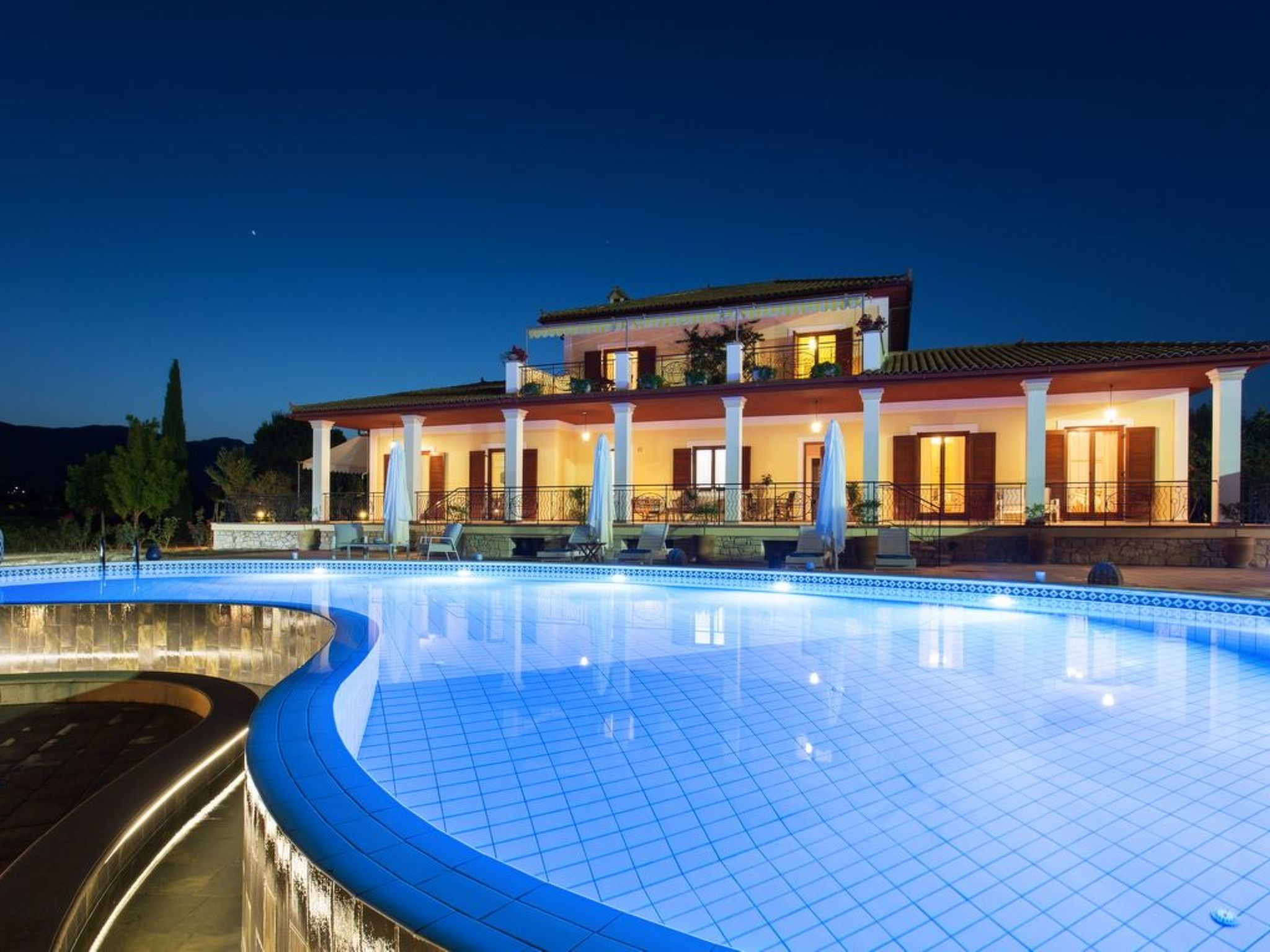 Fantastische Villa Anastasia mit großem Pool-Image-tags.info