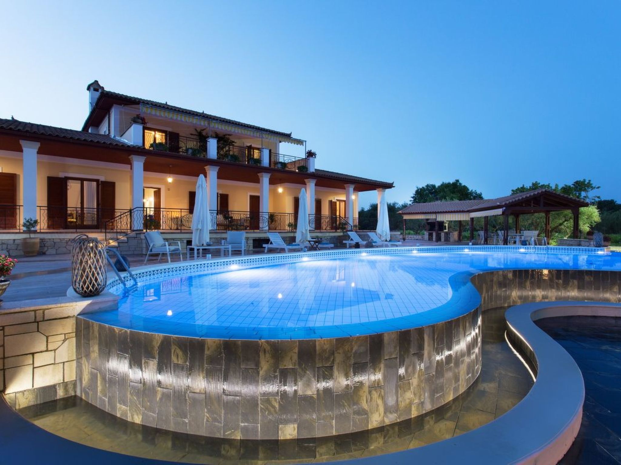 Fantastische Villa Anastasia mit großem Pool-Image-tags.info