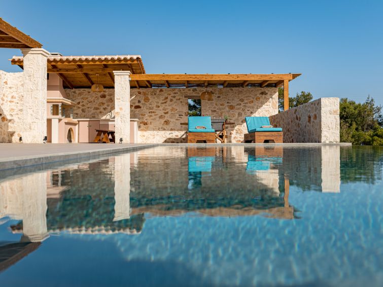 6-persoons vakantiehuis met privézwembad in Agios Leon in Agios Leon