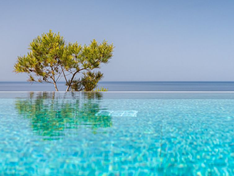 Op 800 m van zee: Vakantiehuis Mare Villa in Agios Leon in Agios Leon