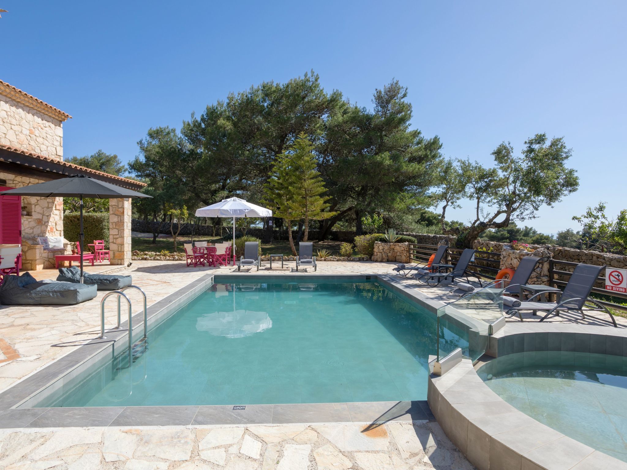 Villa Ariadne mit privatem Pool-Binnen