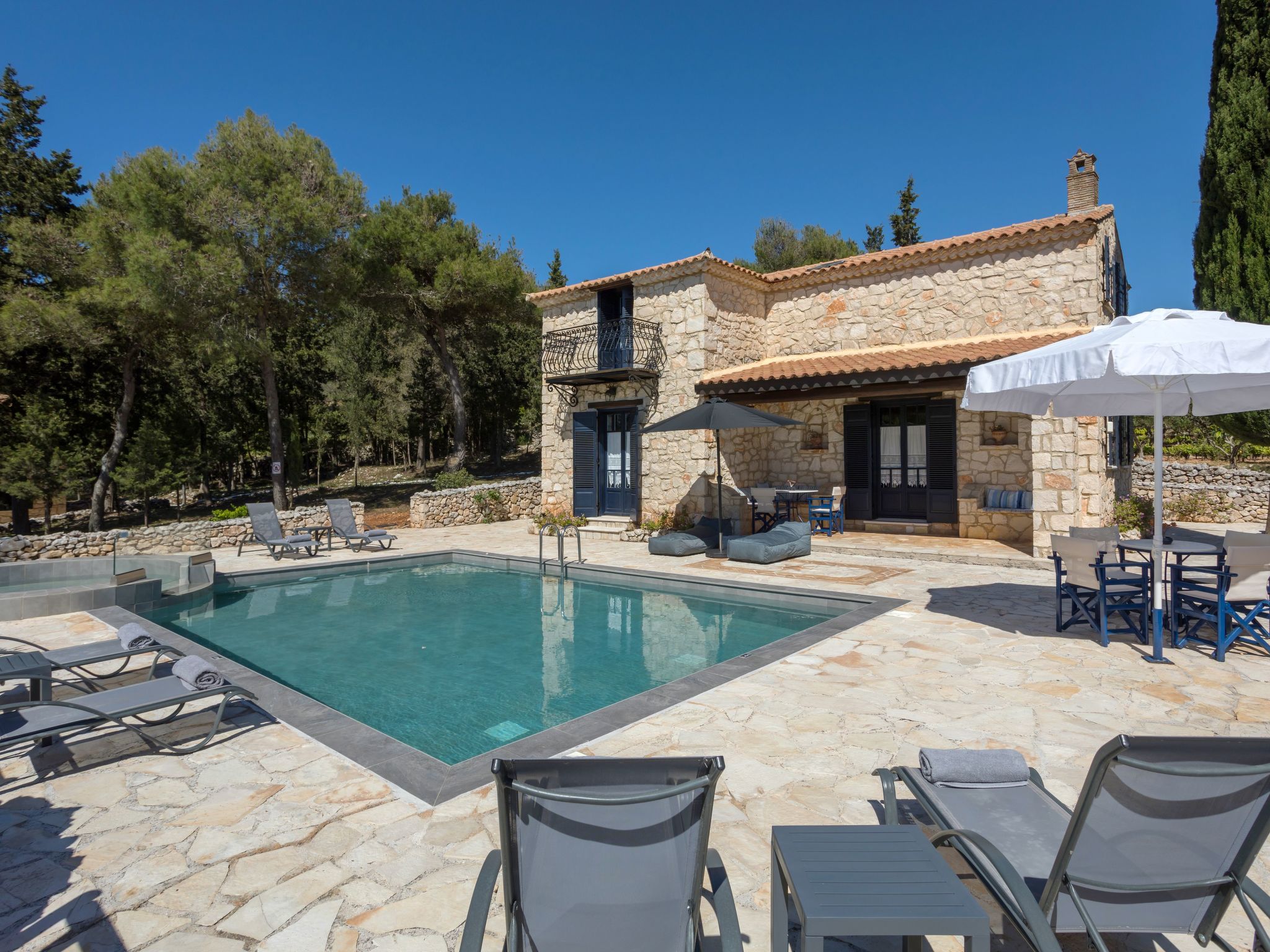 Villa Nefeli mit privatem Pool-Binnen