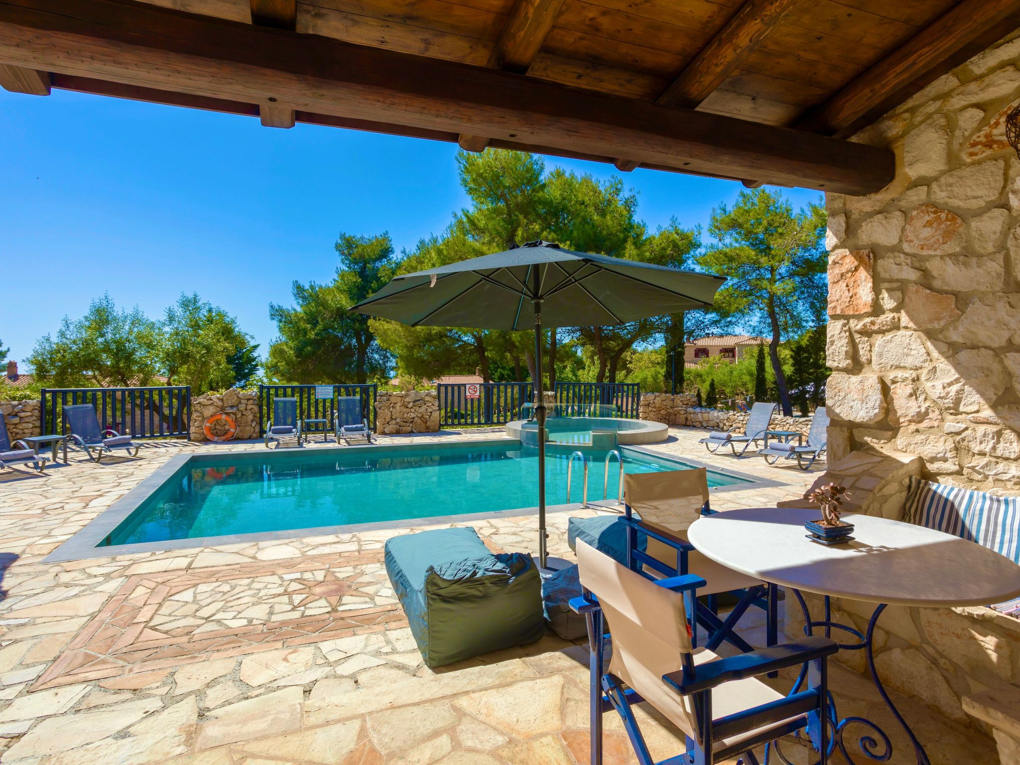 Villa Nefeli mit privatem Pool-Binnen