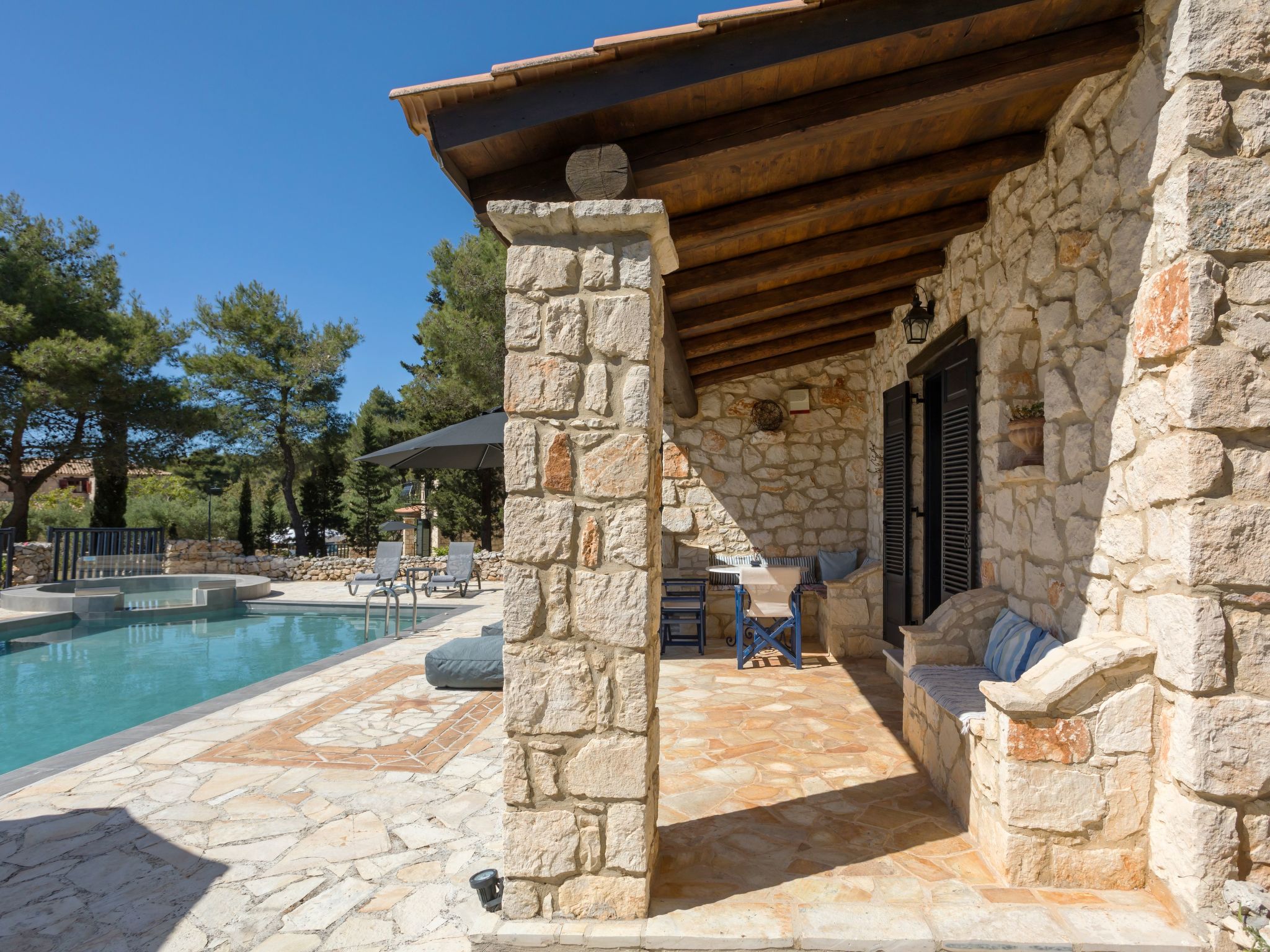 Villa Nefeli mit privatem Pool-Binnen