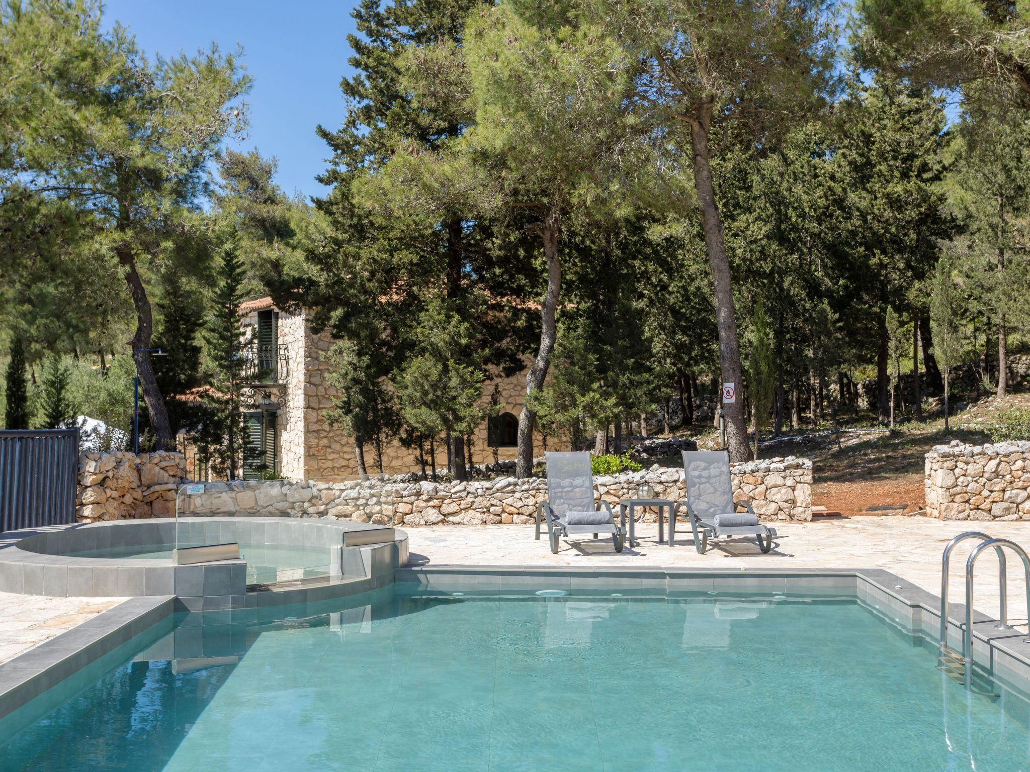 Villa Nefeli mit privatem Pool-Binnen